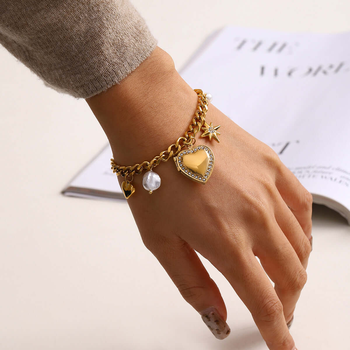 Bow Heart Locket Bracelet with Charm - Elegant Adjustable Jewelry for Women | JDB9014 | Perfect Gift for Valentine's Day, Anniversary & Special Occasions