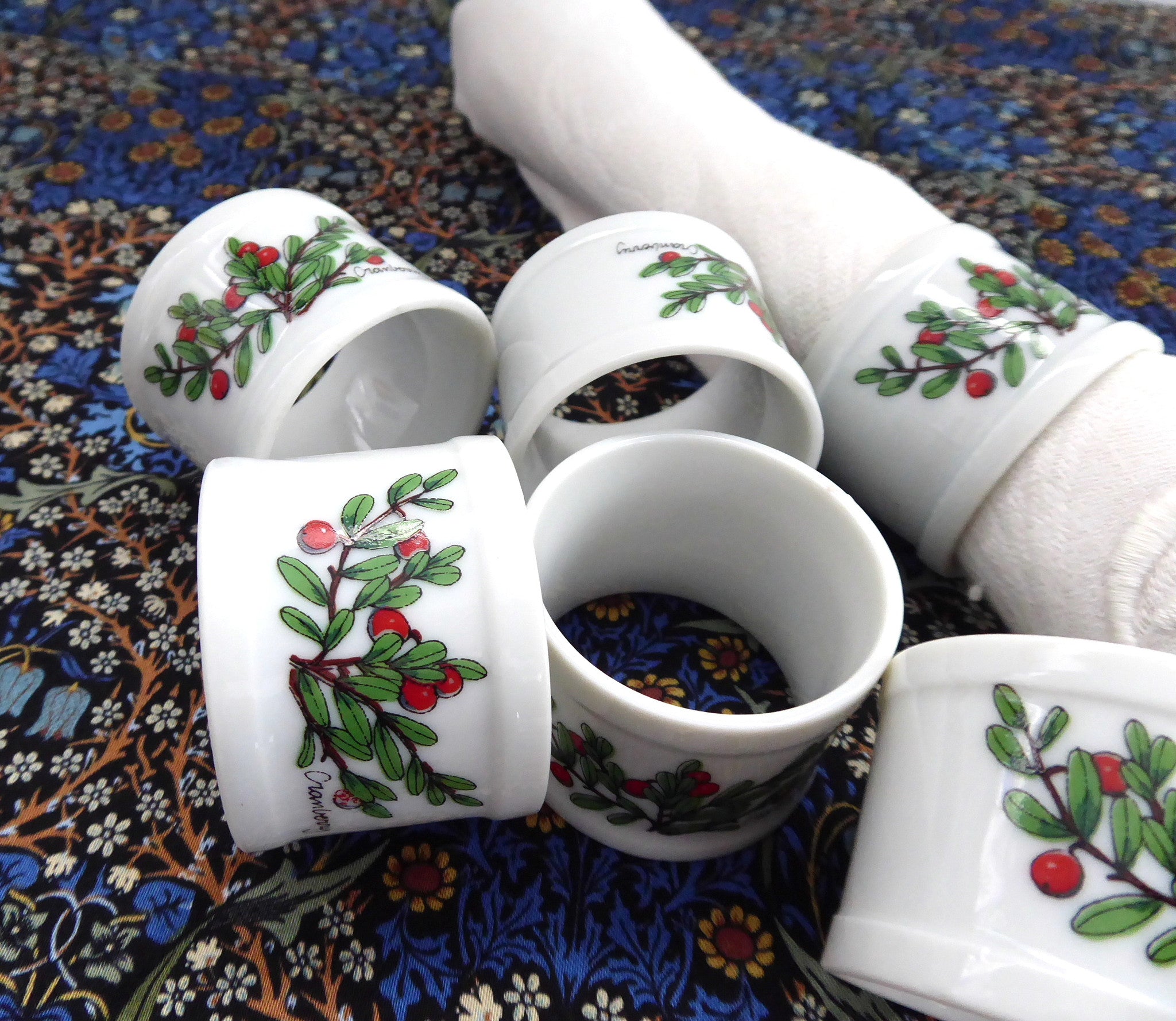 Elegant White Ceramic Cranberry Napkin Ring Set of 6 - Festive Red and Green Holiday Table Decor for Christmas Dinner Parties