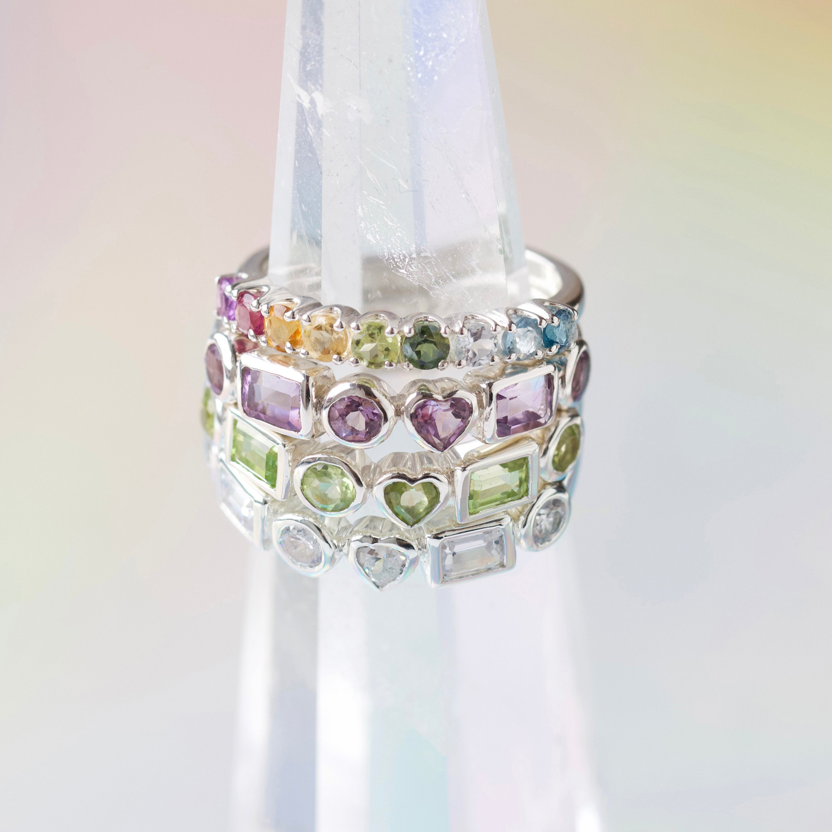 Louise Thompson Lucky Over The Rainbow Eternity Ring - Sterling Silver Stackable Band for Women | Perfect for Anniversary Gifts, Wedding Bands & Everyday Jewelry