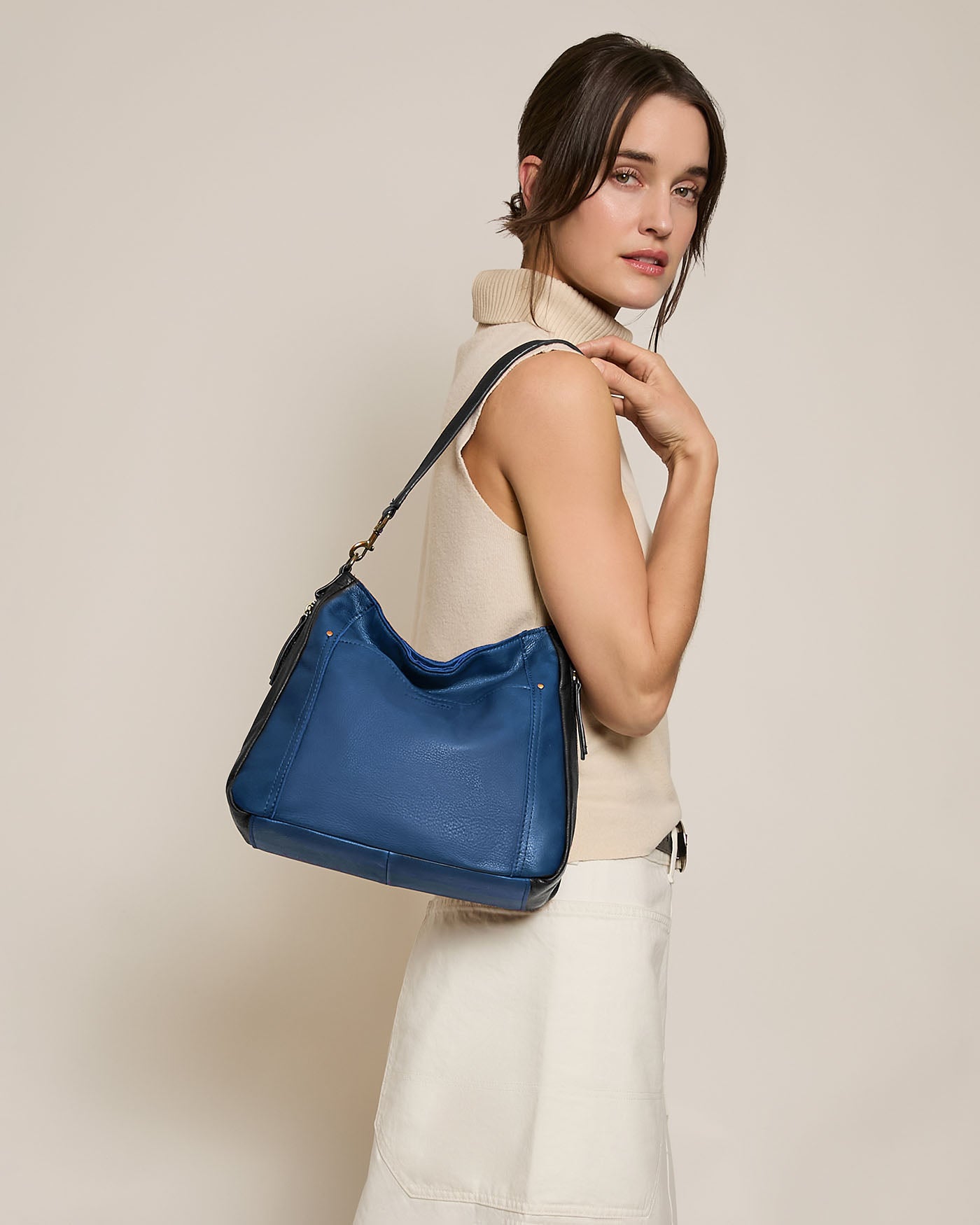 Austin Shoulder Bag for Women - Stylish & Durable Crossbody Purse - Perfect for Work, Travel & Everyday Use