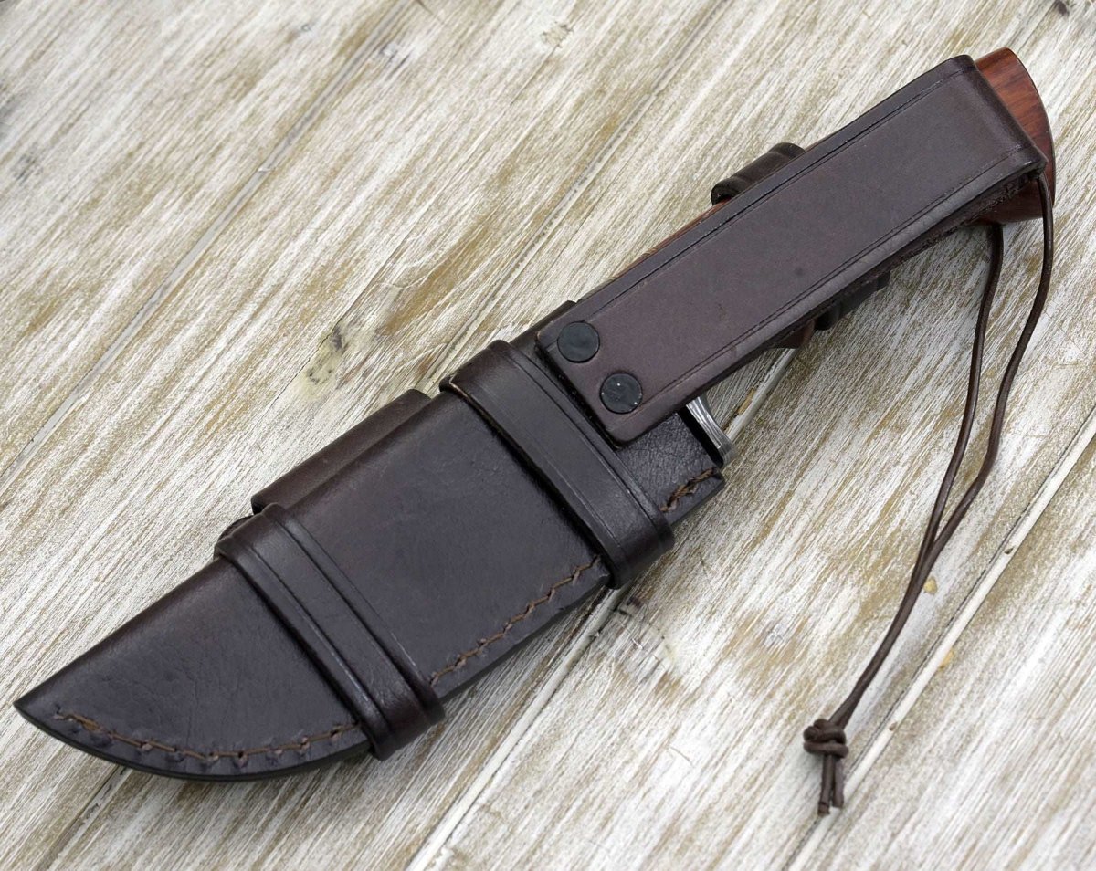 Premium Polaris Damascus Hunting Knife with Exotic Red Heart Wood Handle - Durable Outdoor Survival Tool for Camping, Hunting & Bushcraft