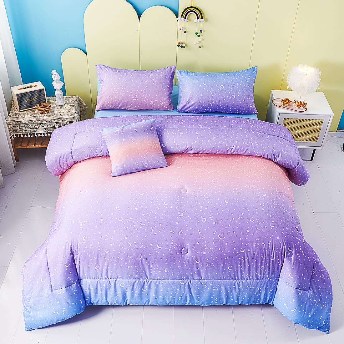 URBONUR 6-Piece Queen Size Girls' Bedding Set - Gradient Purple & Orange Glitter Moon Star Printed Comforter, Soft Breathable All-Season Bed in a Bag | Perfect for Teen Bedrooms, Sleepovers & Cozy Nights (Star Design)
