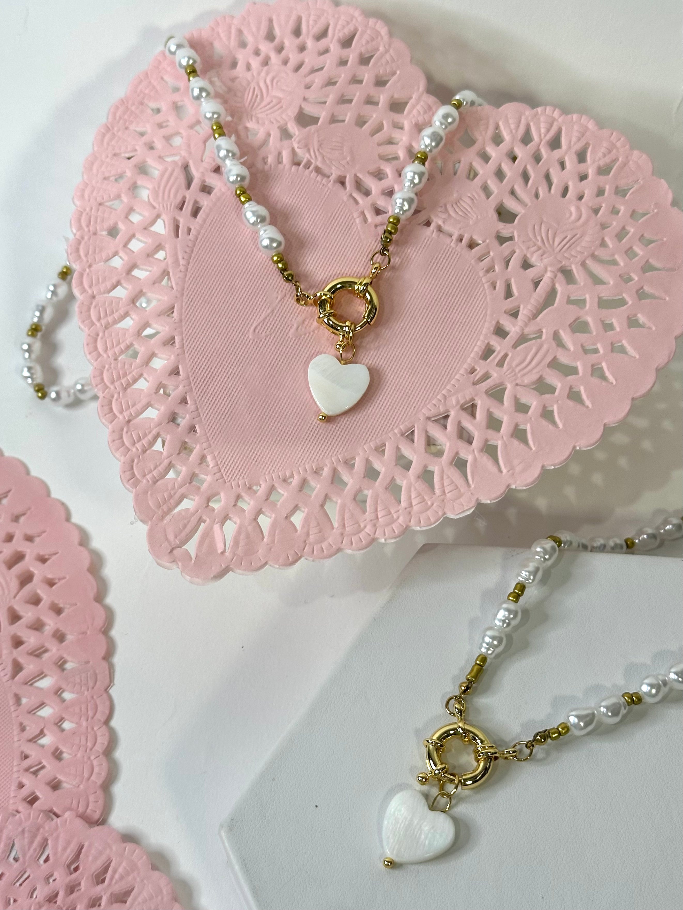 Pearl Gold Front Clasp Heart Pendant Necklace for Women - Elegant Jewelry Gift for Valentine's Day, Anniversary & Special Occasions