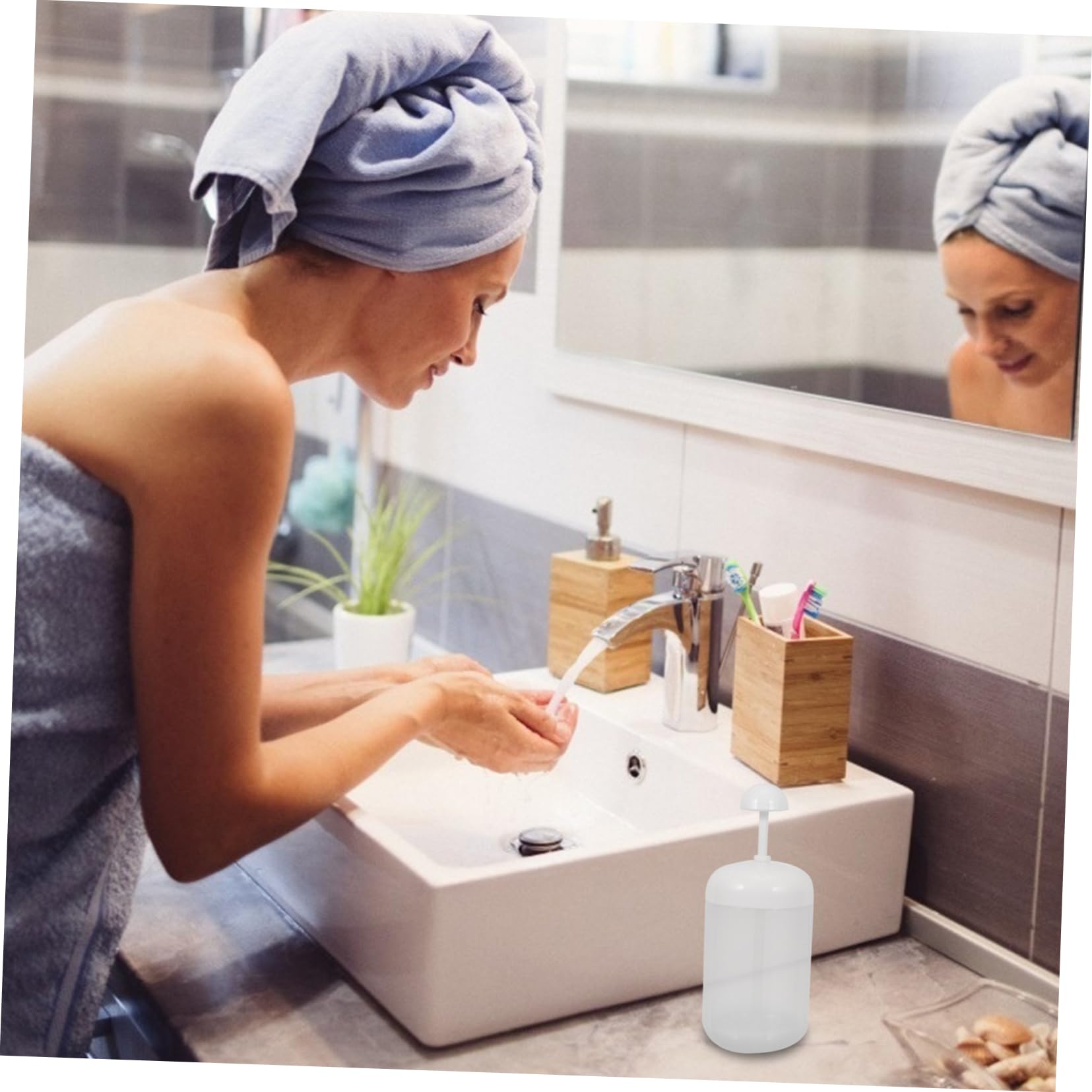 Portable Facial Foam Maker & Coffee Frother - 2pcs Cute Shampoo Pump for Face Wash & Marshmallow Foam | Perfect for Skincare Routine, Bubble Bath & DIY Coffee Drinks