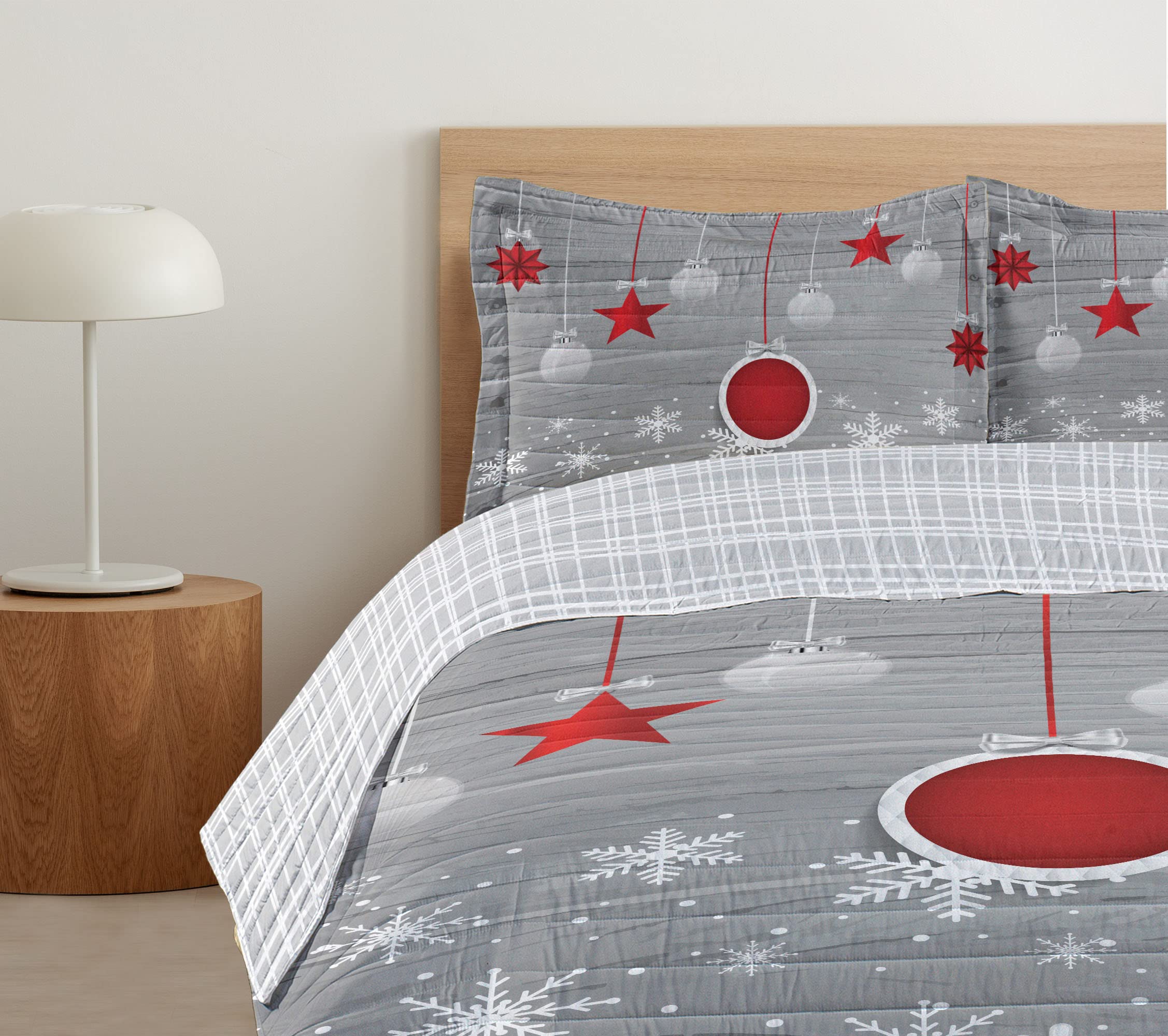 Ambesonne Christmas Reversible Bedspread Set - Traditional Holiday Celebration with Stars, Baubles & Snowflakes Design - Microfiber Comforter & Pillow Shams - Queen Size Grey Red White - Perfect for Festive Bedroom Decor & Winter Home Styling