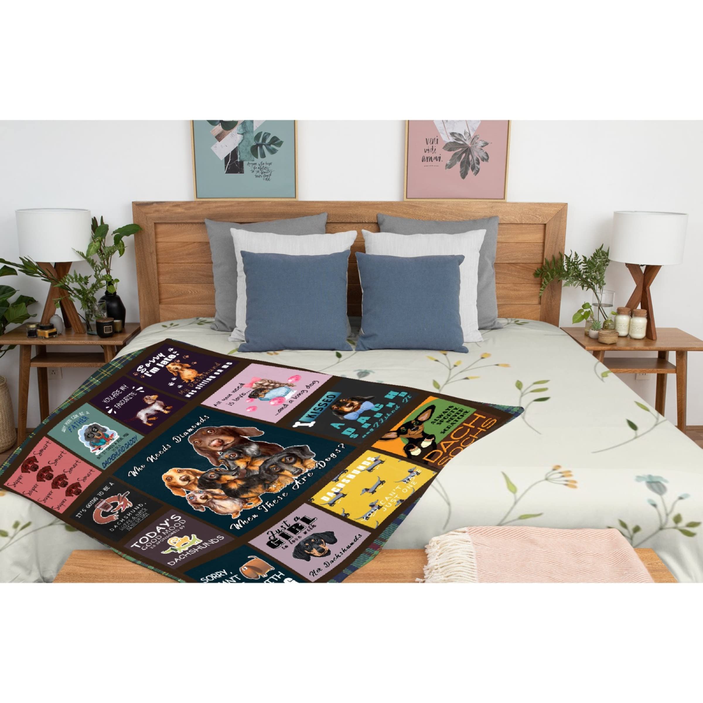 Soft Dachshund Dog Pattern Microfiber Blanket - 120x90 Inch Super Cozy Fleece Throw Blanket for Bed, Couch & Sofa - Funny Pet Lover Gift, Travel Companion - Perfect for Family Movie Nights & Winter Snuggles