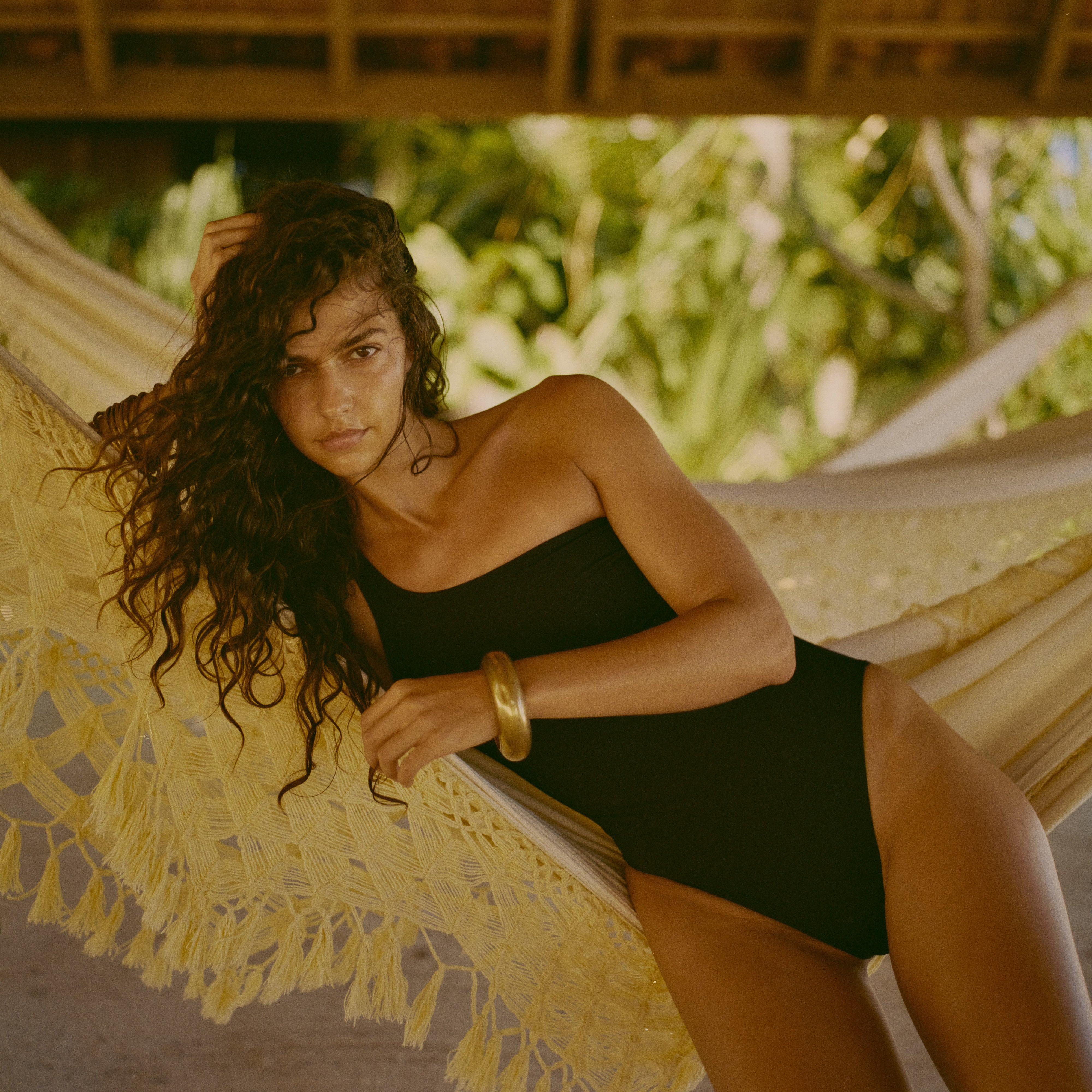 Como One Piece Black Eco-Friendly Compression Bodysuit - Perfect for Yoga, Workouts & Everyday Comfort