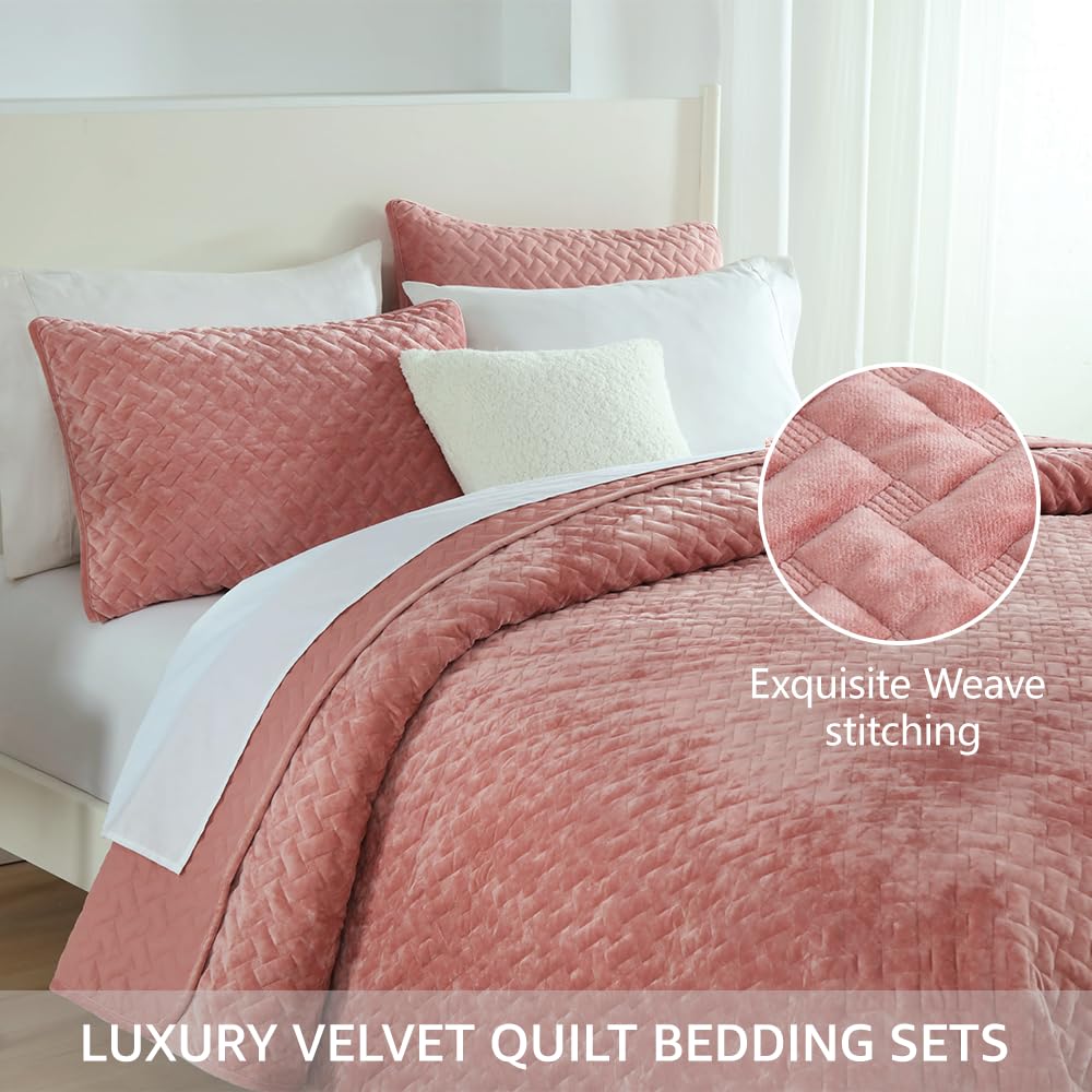 Luxury Velvet Bedspread Quilt Set - Ultra Soft Queen Size Comforter & Blanket with Elegant Weave Stitching, All-Season Cotton Bedding for Master Bedroom (Pink) | Perfect for Home Decor, Guest Room & Cozy Winter Nights