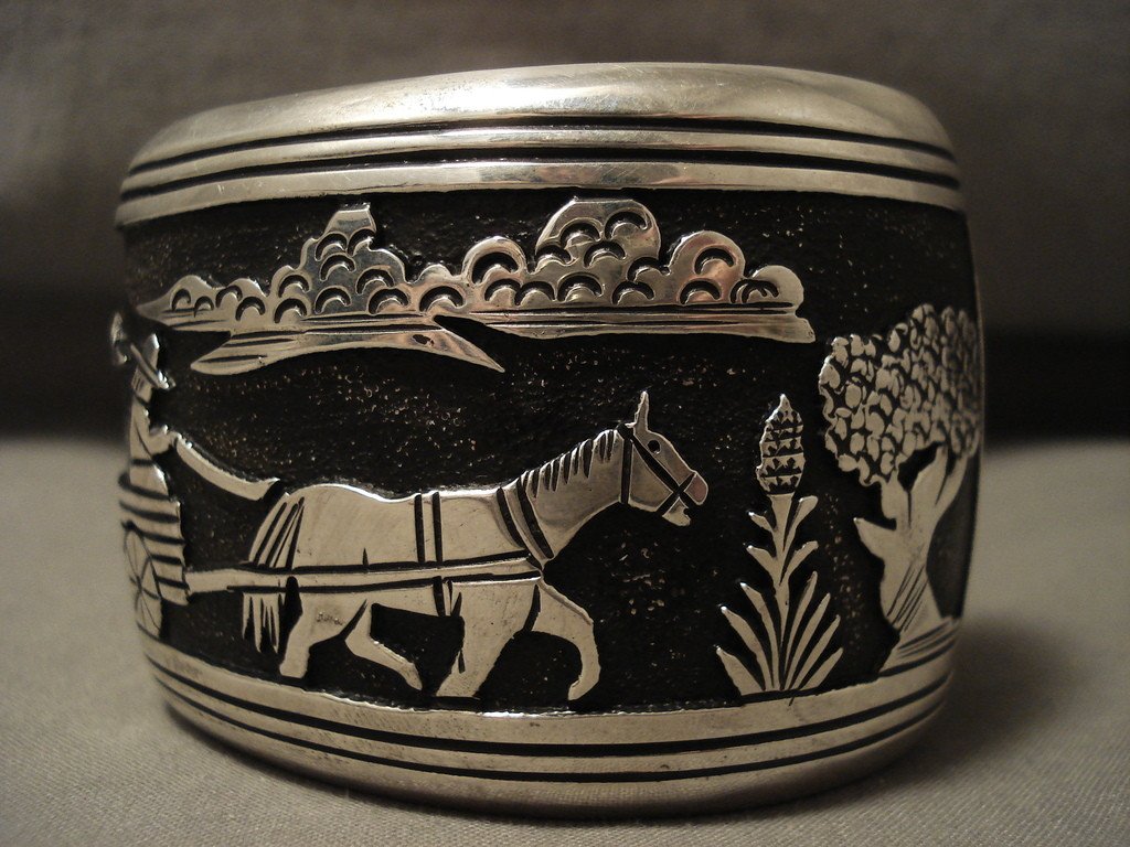 Vintage Navajo Native American Jewelry - Thomas Singer Extra Wide Silver Bracelet (113g) for Women & Men - Perfect for Boho Fashion, Festivals & Cultural Events