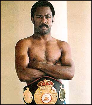 Eusebio Pedroza Boxing Career Highlights & Fights DVD Collection - Perfect for Boxing Fans & Sports Memorabilia Collectors