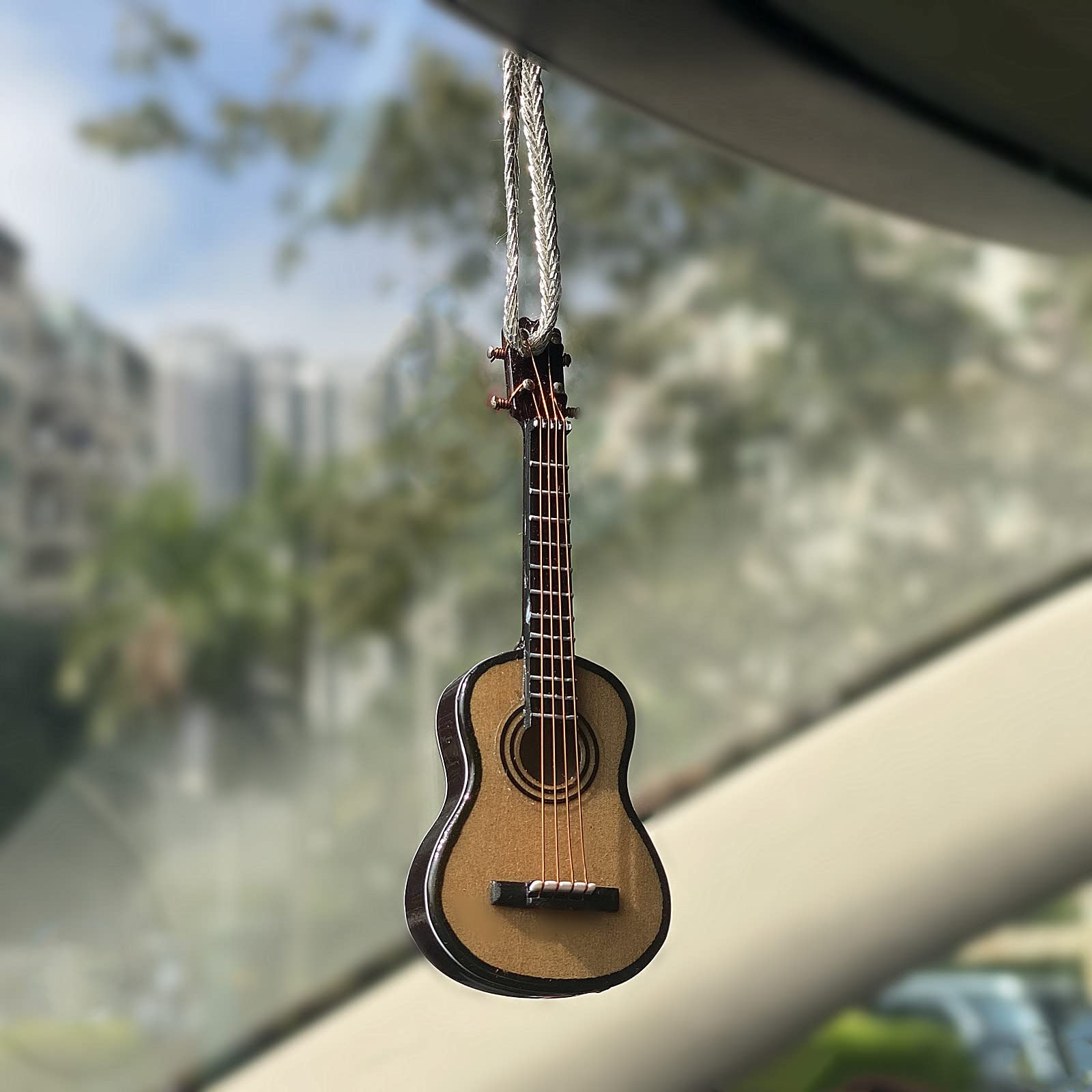 Stylish Guitar Pendant for Car Rearview Mirror - Country Music Inspired Hanging Charm Ornament - Perfect for Music Lovers & Road Trips