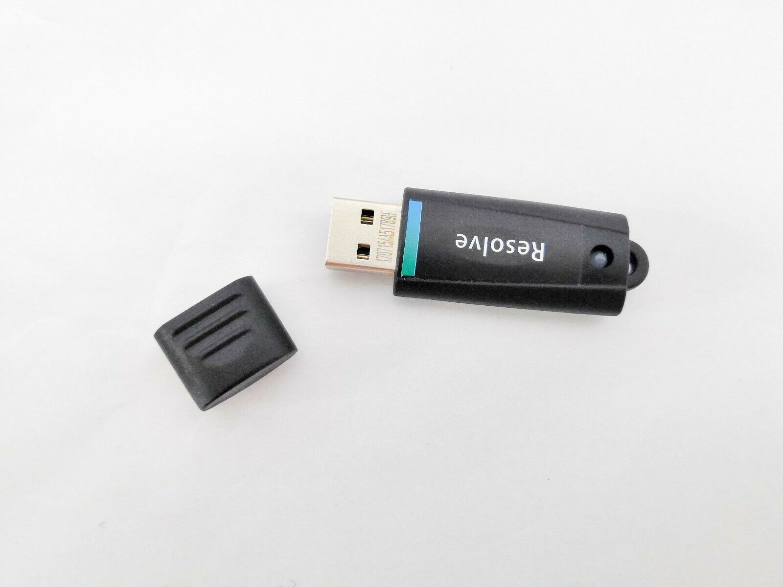 Blackmagic DaVinci Resolve Studio 15 Dongle - 100% Genuine License Key for Professional Video Editing - Perfect for Filmmakers & Content Creators