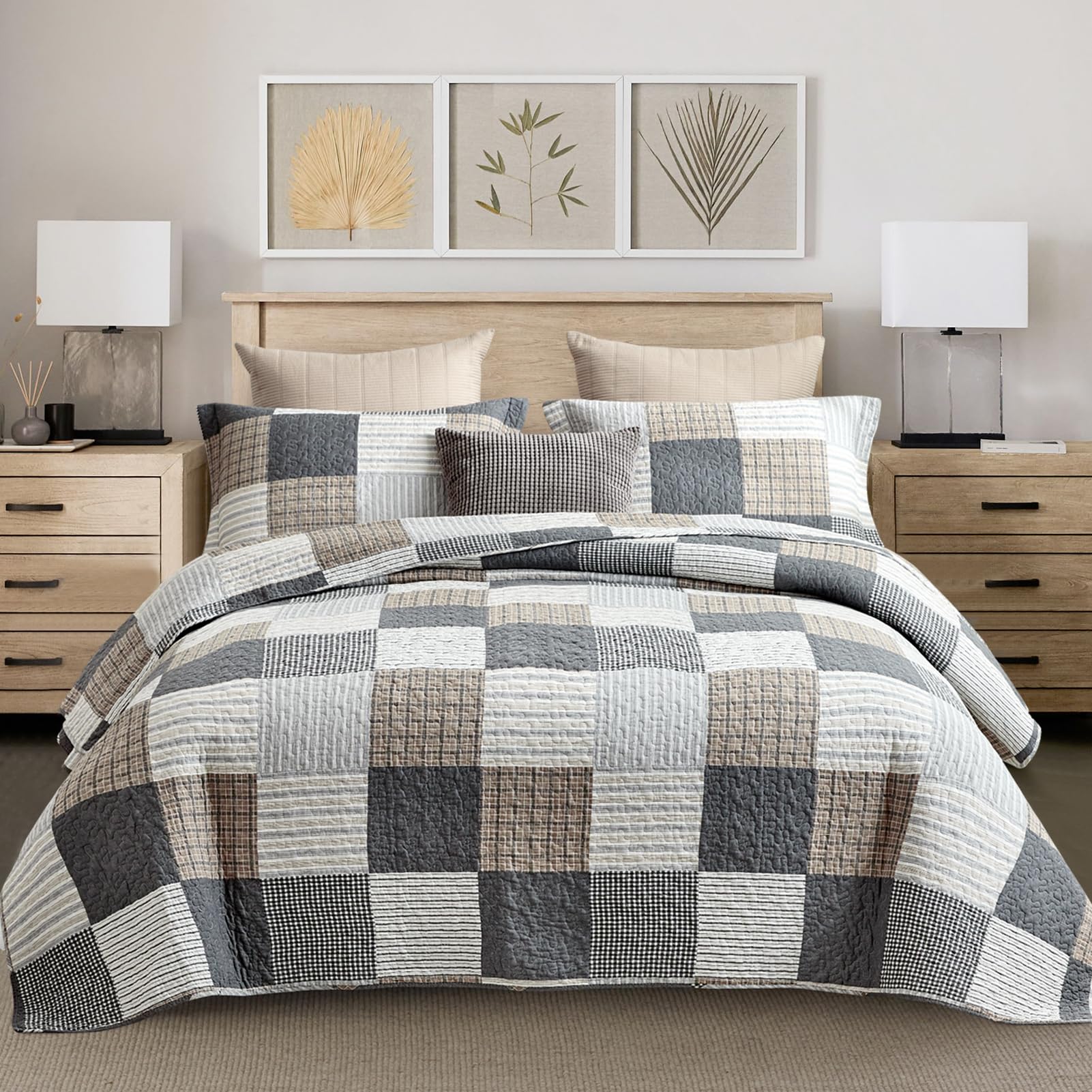 Y-PLWOMEN 100% Cotton Plaid Quilt Queen Size - Farmhouse Style Bedding Set with 2 Pillow Shams, Breathable Lightweight Comforter & Quilted Bedspread (90x98 Inches, Grey Brown) - Perfect for Cozy Farmhouse Bedrooms, Guest Rooms & Seasonal Home Decor