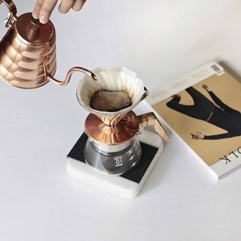 Hario Copper Buono Stovetop Gooseneck Kettle 900ml - Premium Pour Over Coffee & Tea Brewer for Home Baristas & Tea Enthusiasts