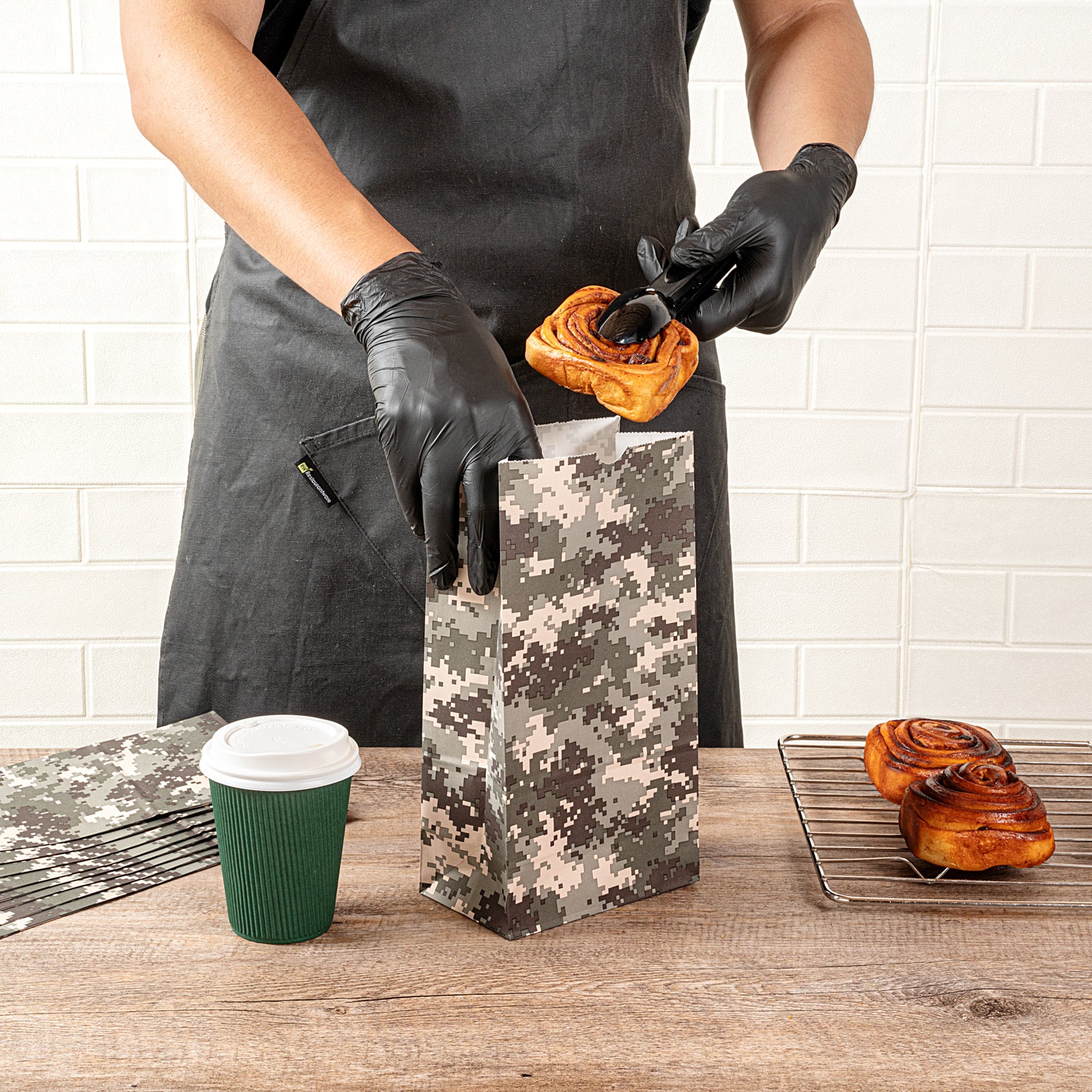 Camouflage Paper Bags 6x3.5x10.75 Inches - 6 lb Weight Capacity - Pack of 100 Bulk Kraft Gift Bags for Hunting, Military, Outdoor Events & Party Favors