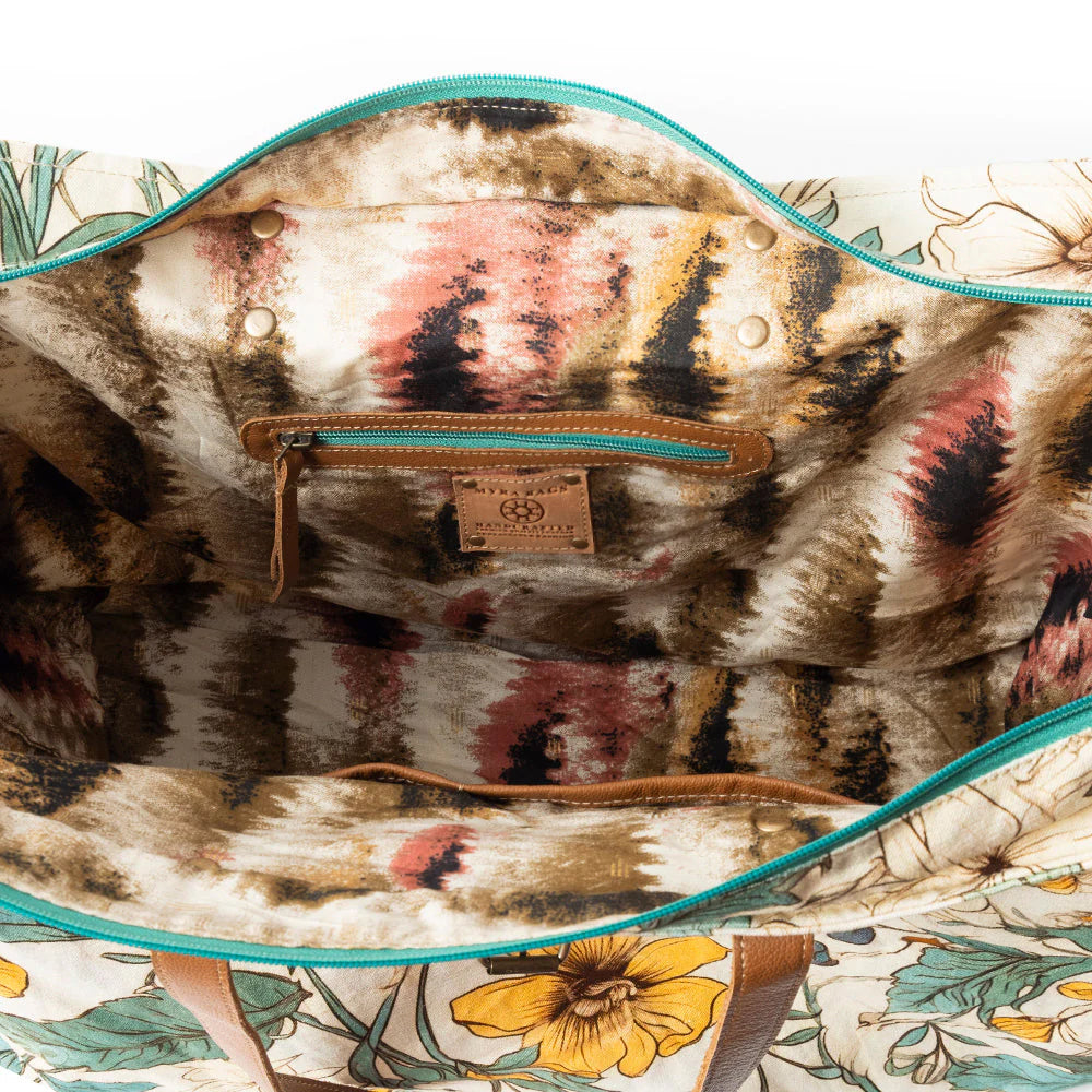 Stylish Floral Weekender Bag for Women - Large Travel Duffel with Spacious Interior - Perfect for Weekend Getaways, Gym, and Overnight Trips