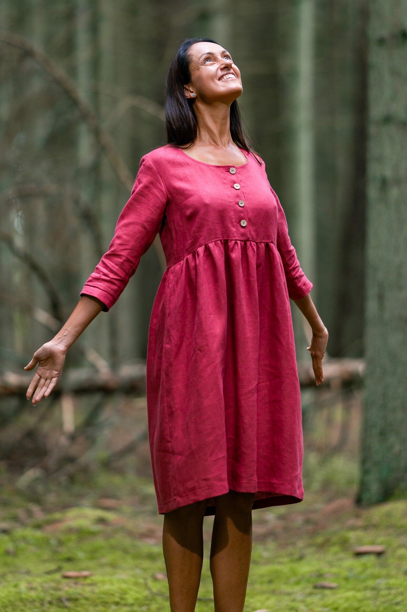 BARBARA Linen Maternity Dress with 3/4 Sleeves in Raspberry - Comfortable Pregnancy Outfit for Casual Wear, Baby Showers & Summer Maternity Photos