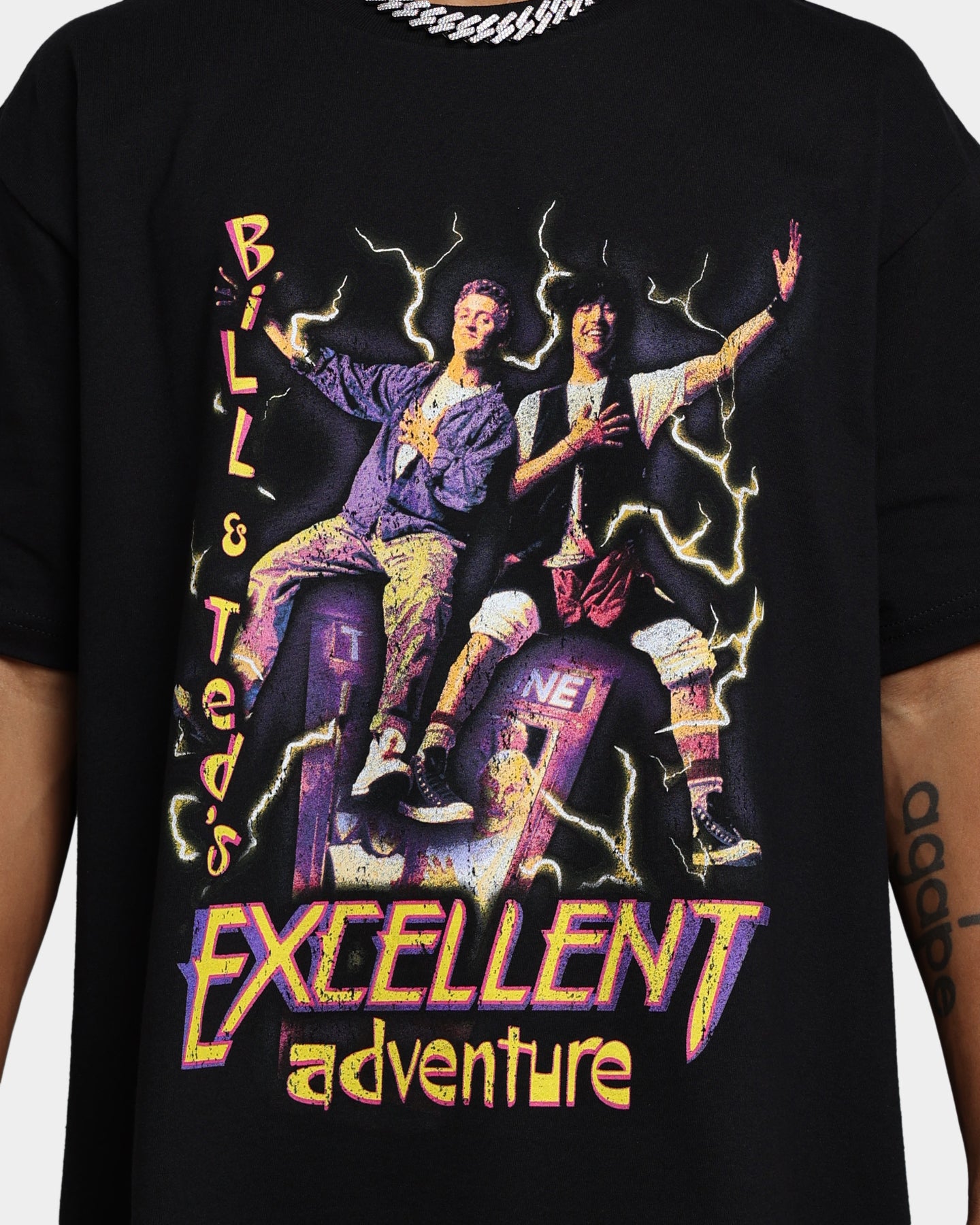 Bill & Ted's Excellent Adventure T-Shirt - Vintage Black Graphic Tee for Men & Women - Perfect for Movie Fans, Cosplay & Casual Wear