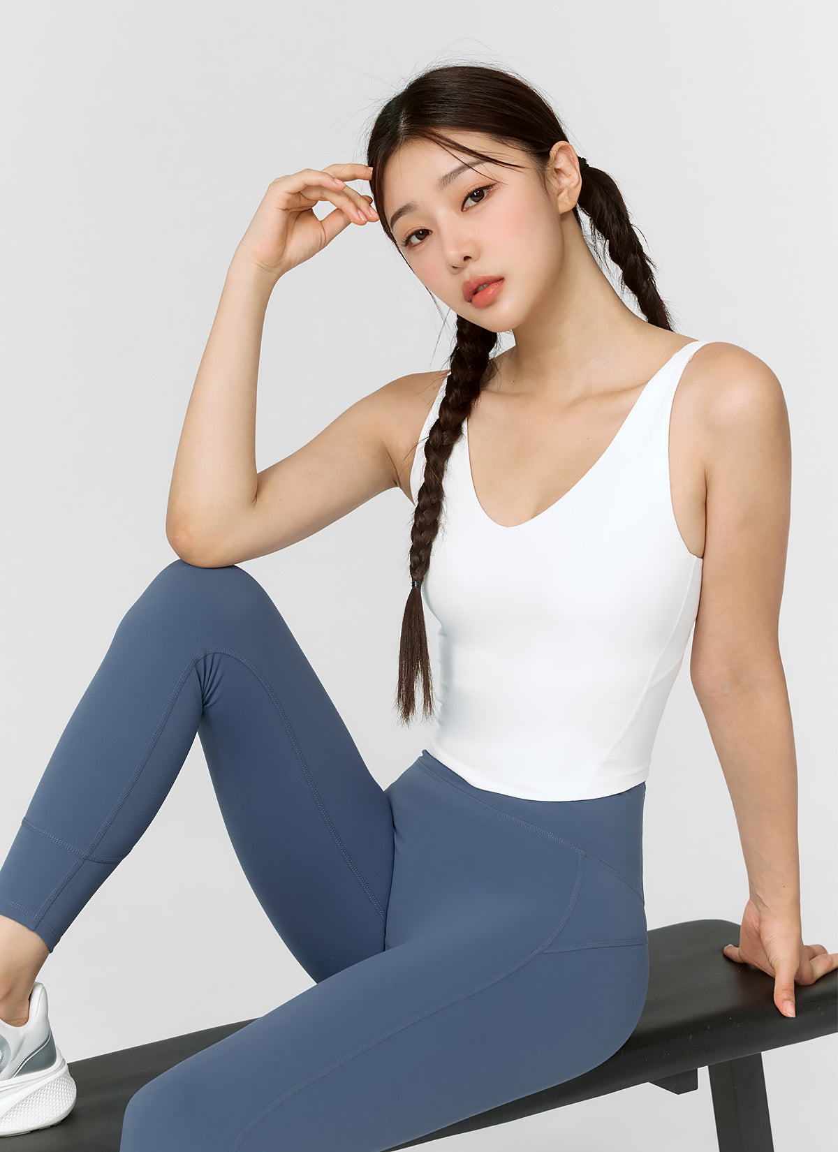 Black Label Signature V-Neck Crop Top for Women - Sexy & Stylish Summer Fashion - Perfect for Parties, Dates & Casual Outfits