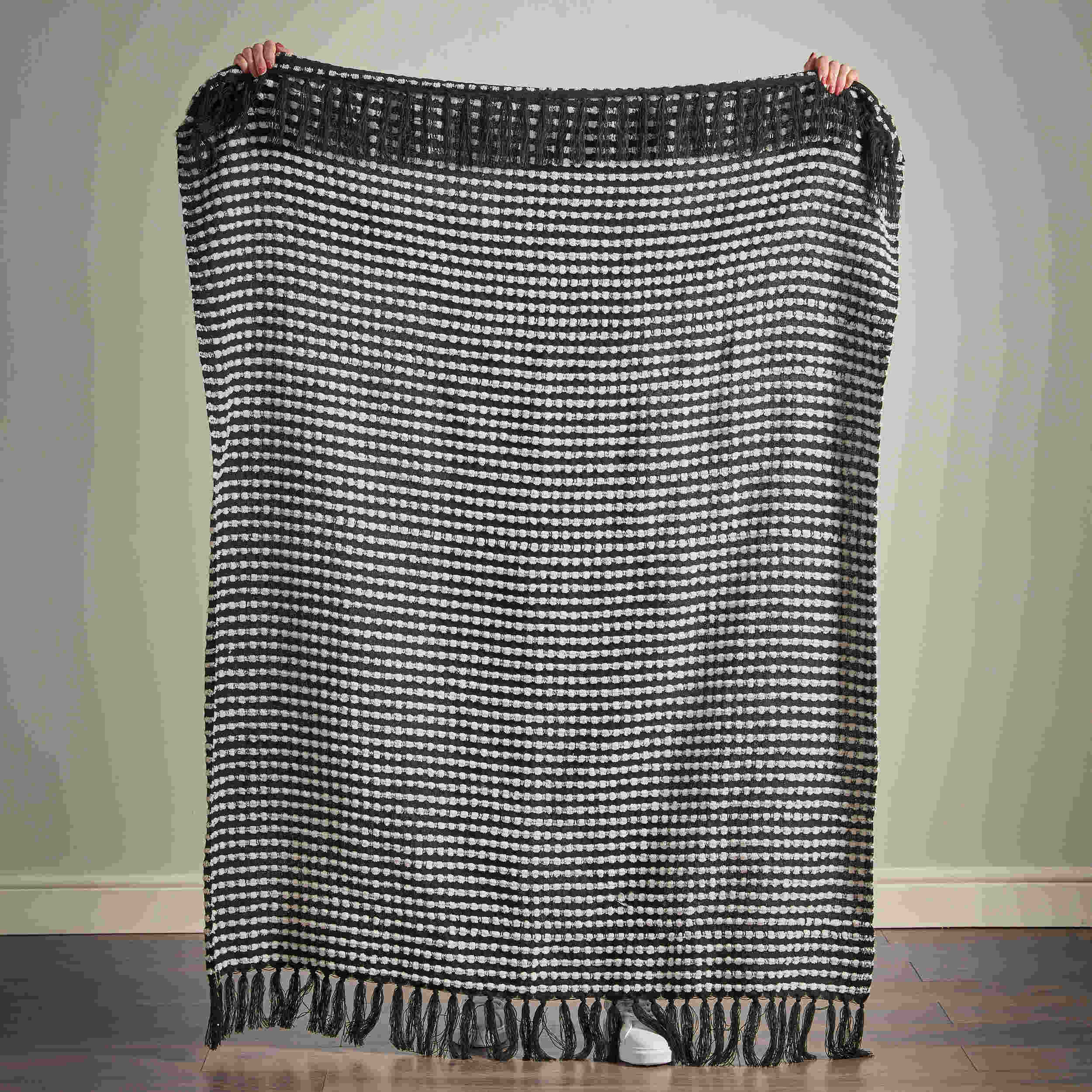 Catherine Lansfield Stab Stitch Throw Blanket - Soft & Cozy Black Knit Throw for Sofa, Bed & Couch - Perfect for Living Room, Bedroom & Home Decor
