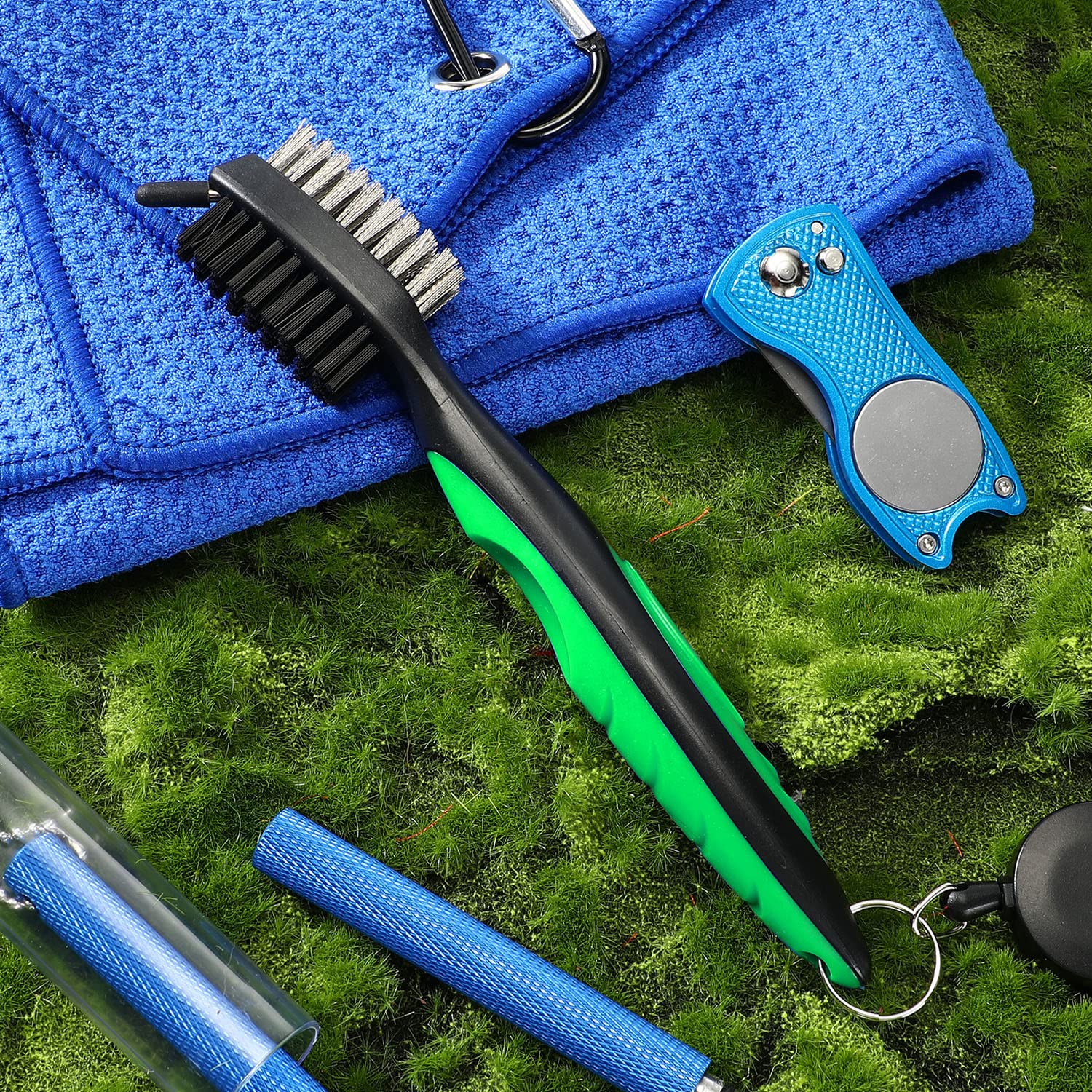 Premium Golf Club Cleaner Brush - 2 Ft Retractable Soft Rubber Grip for Deep Groove Cleaning | Durable Golf Accessory with Easy Bag Attachment | Perfect for On-Course Cleaning & Practice Sessions