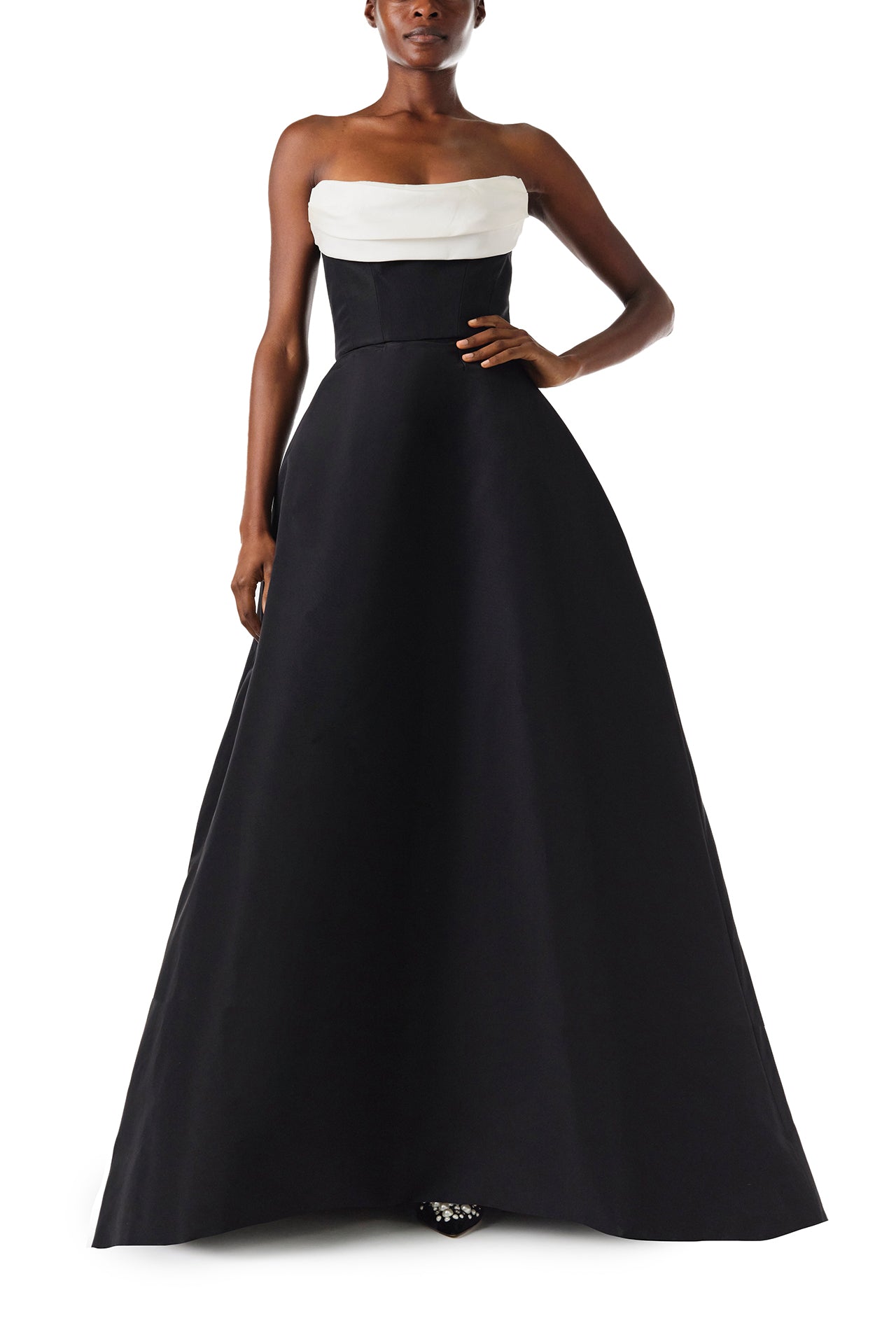 Elegant Draped Strapless Ball Gown for Prom, Wedding & Evening Events - Floor-Length Formal Dress for Special Occasions