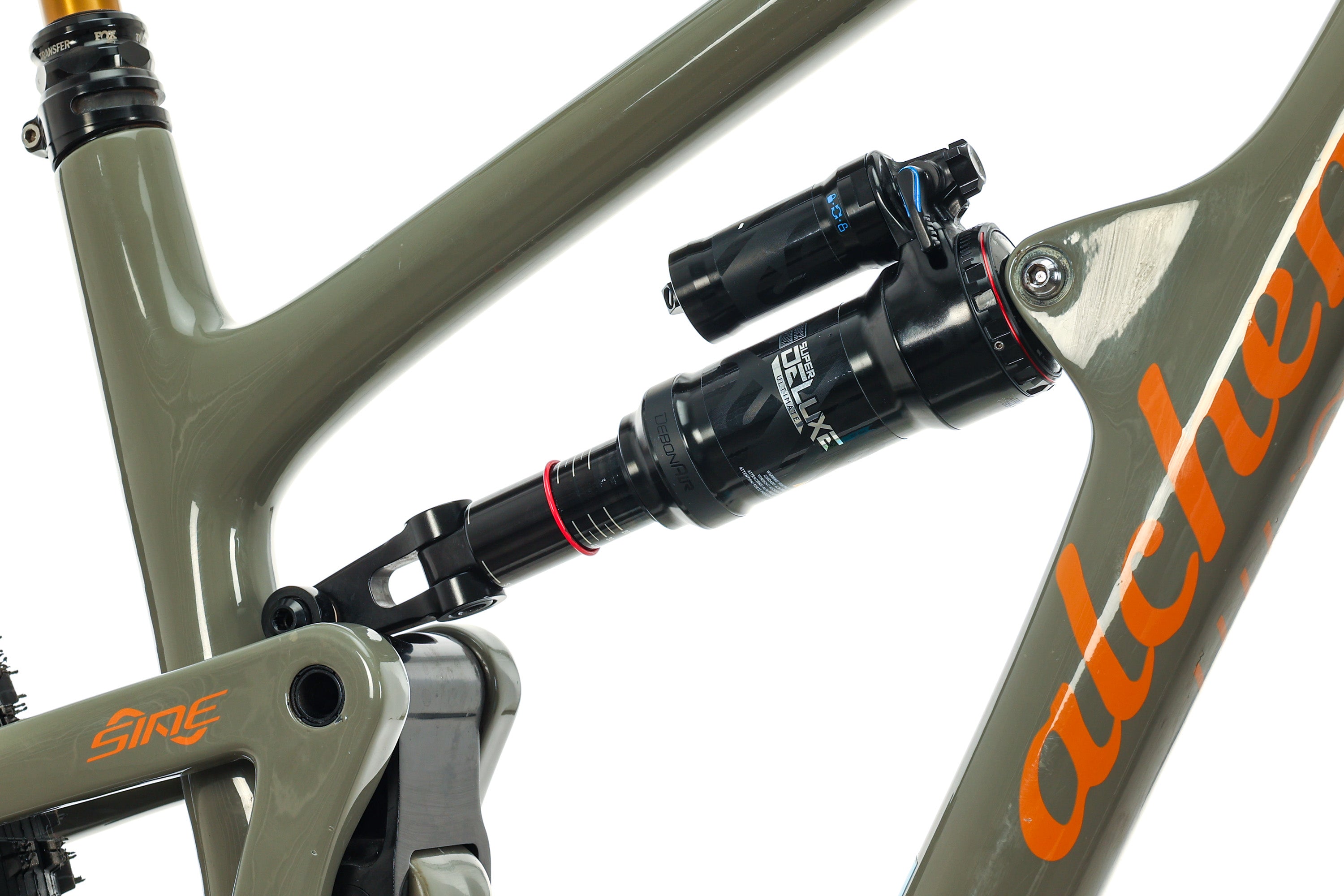 2021 Alchemy Arktos 135 XT Mountain Bike - Medium Frame Size | Perfect for Trail Riding & Mountain Adventures