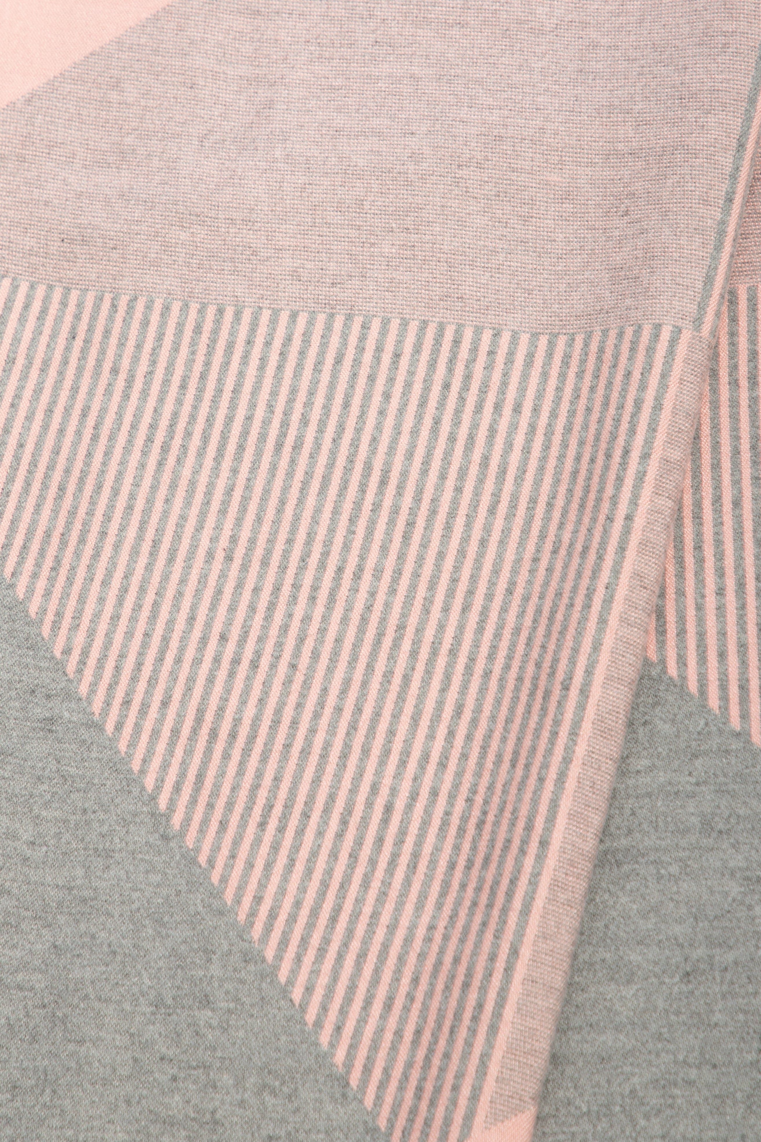 Stylish Geometric Striped Reversible Scarf for Women - Lightweight Winter Fashion Accessory for Office, Travel & Casual Outfits