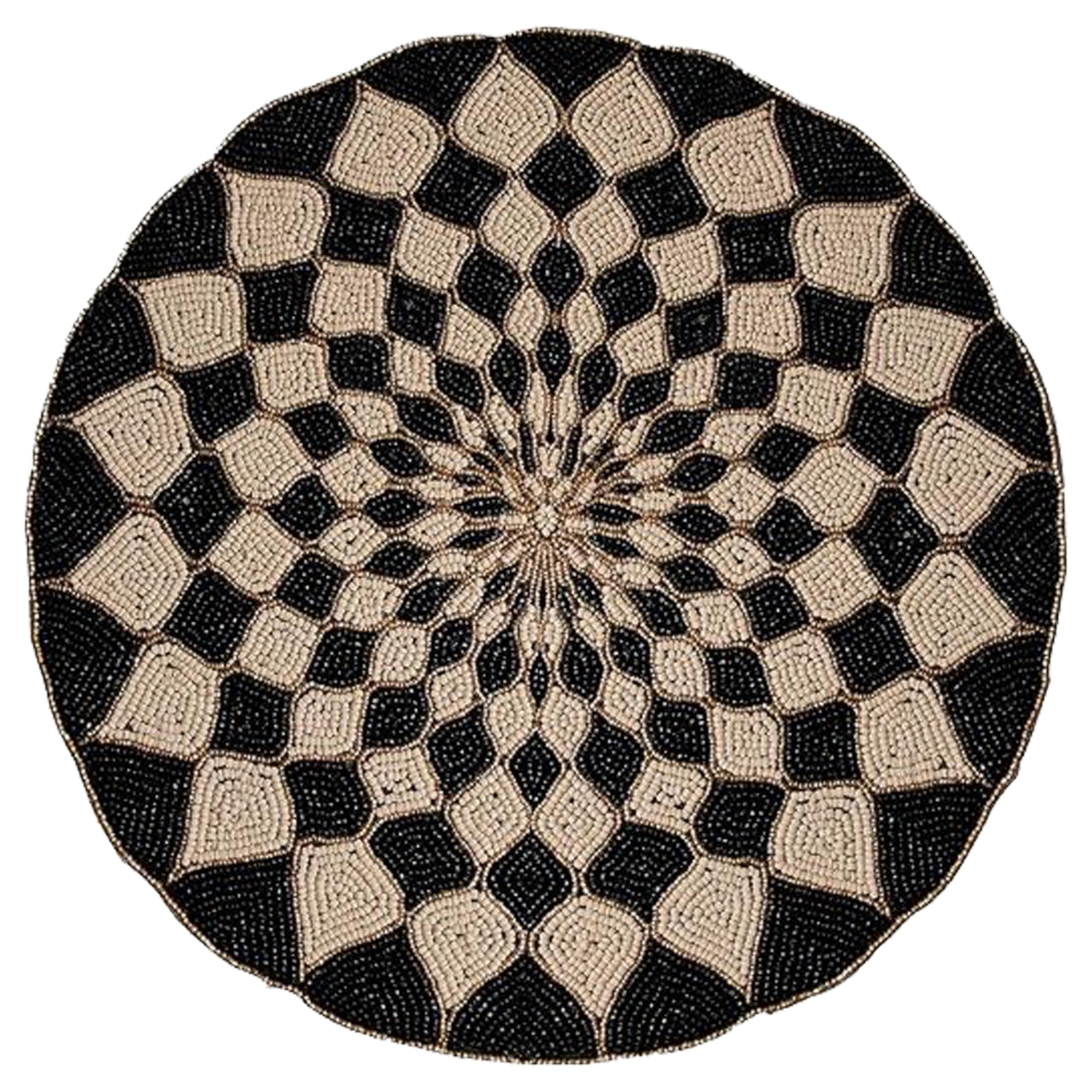 Decozen Round Placemats Set of 4 - 14 Inch Beaded Charger Plates for Dining Table Decor | Heat Resistant Table Mats for Wedding, Mother's Day, Kitchen, Office & Home Decor | Elegant Black & Beige Place Settings for Formal Dinners & Everyday Use