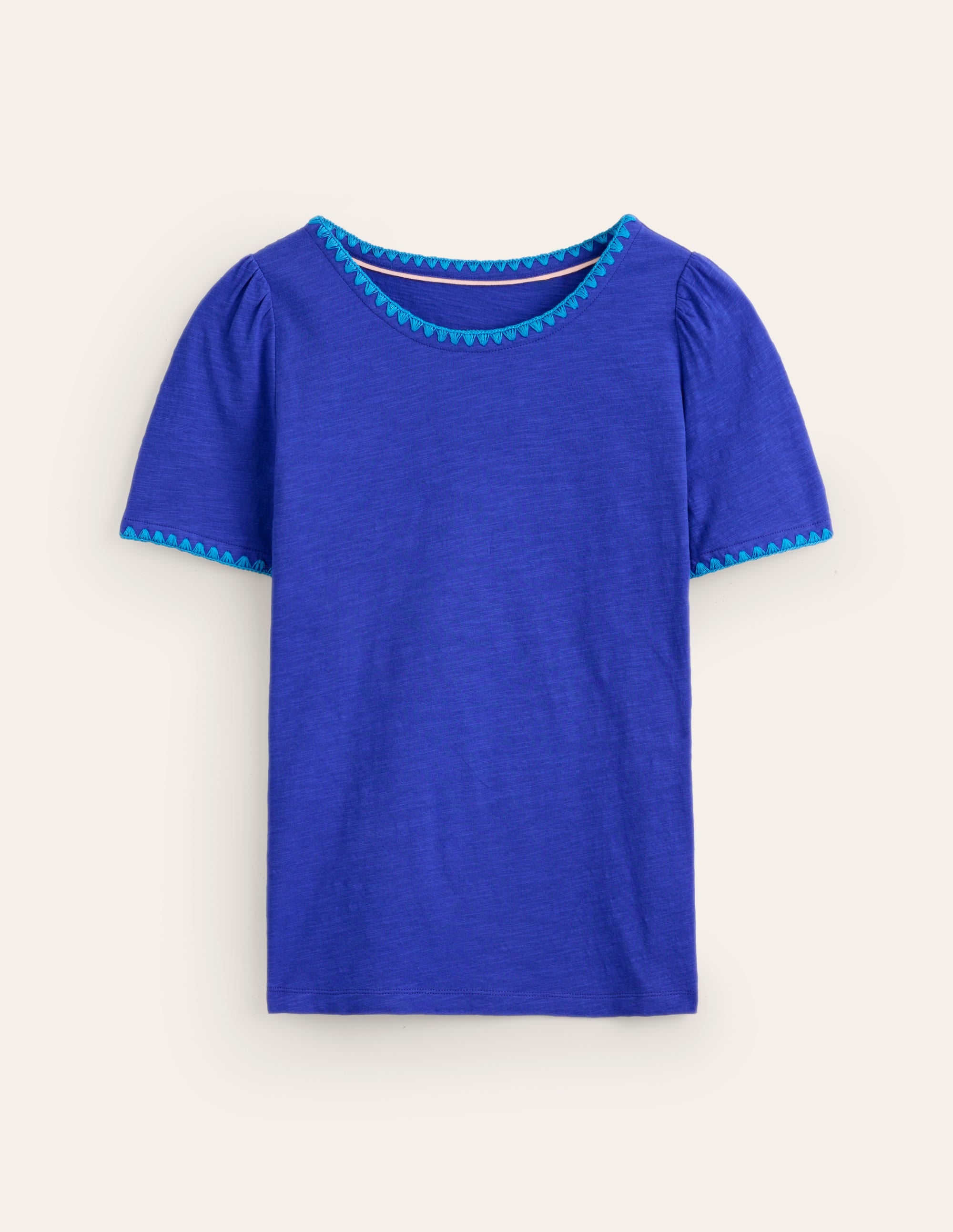 Stylish Ali Crochet T-Shirt for Women - Comfortable Surf The Web Graphic Tee - Perfect for Casual Wear, Beach Outings & Summer Fashion