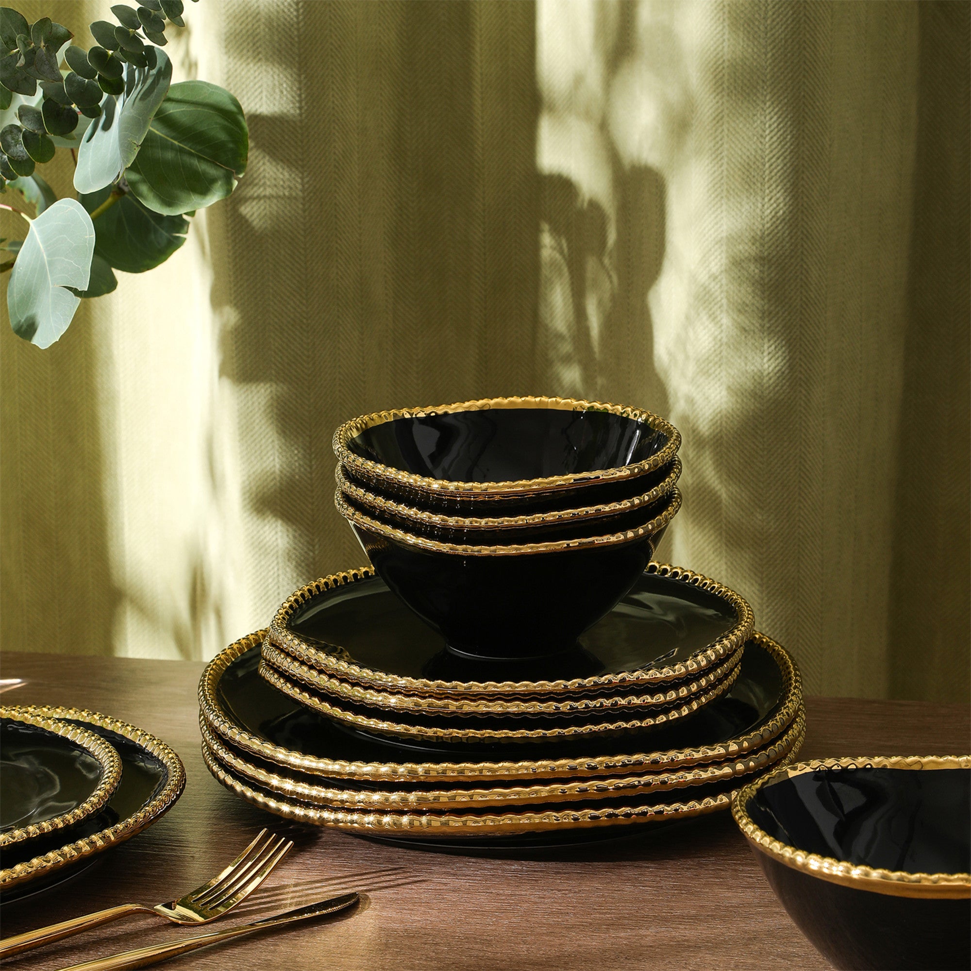 Luxury Akoya Porcelain Dinnerware Set - 16-Piece Elegant Black Tableware for Fine Dining | Perfect for Weddings, Restaurants & Formal Dinner Parties