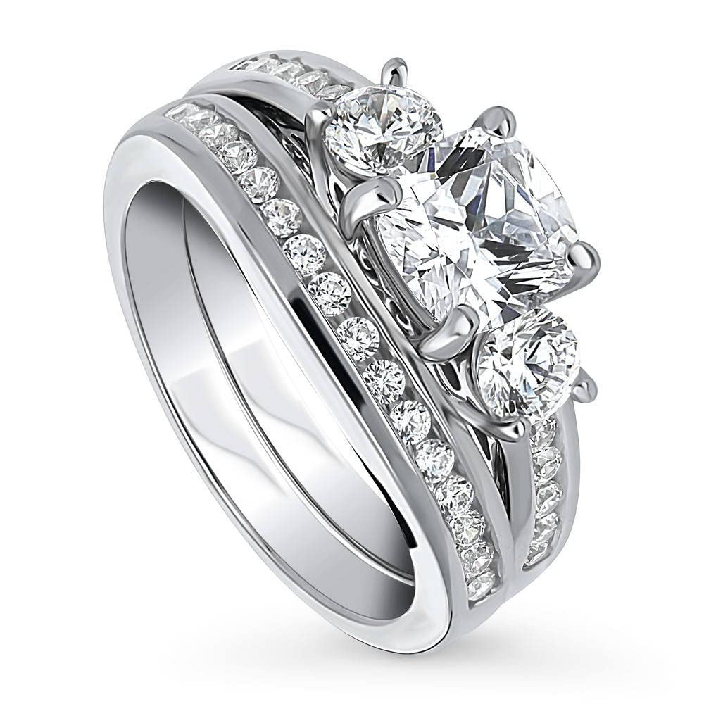 BERRICLE Sterling Silver 3-Stone Wedding & Engagement Ring Set 1.5 Carat Cushion Cut Cubic Zirconia CZ for Women, Rhodium Plated Size 4-10 - Perfect for Proposals, Anniversaries & Bridal Jewelry Gifts