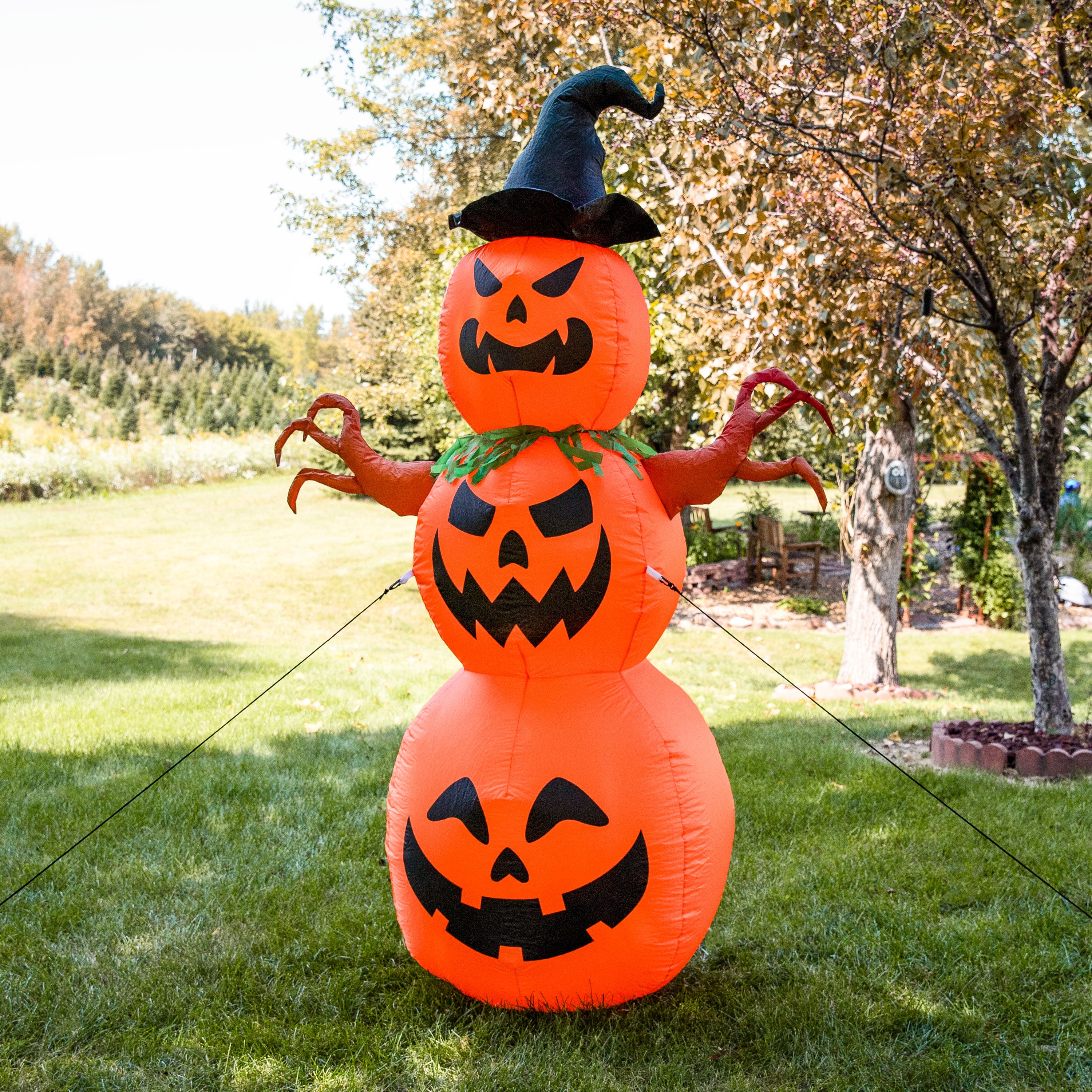 7ft Jack O' Lantern Scarecrow Pumpkin Inflatable Halloween Yard Decoration - Outdoor Party Decor for Halloween, Fall Harvest & Spooky Festivals