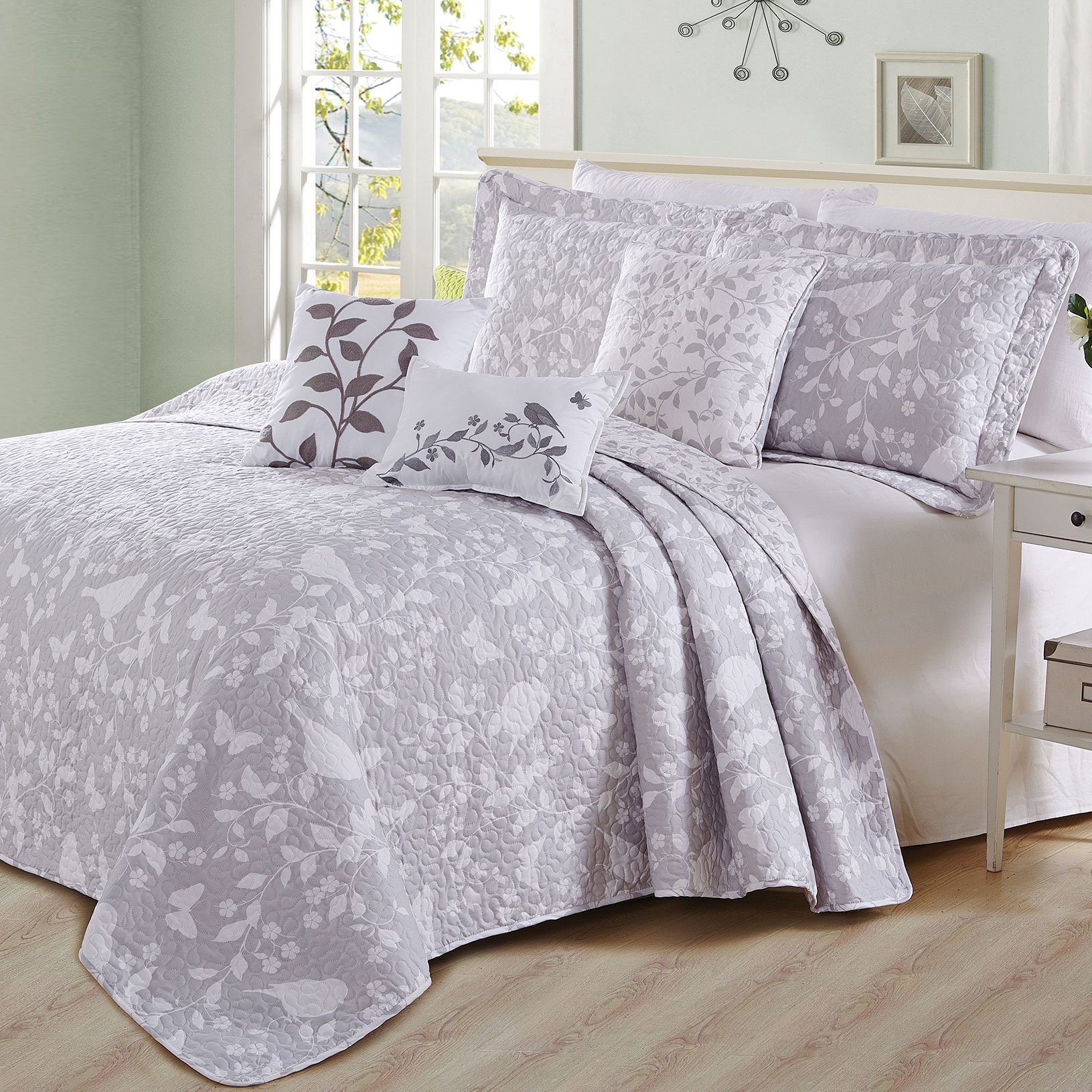 Premium Soft Lightweight Reversible Quilt Coverlet Bedspread Set - All Season Oversized 122