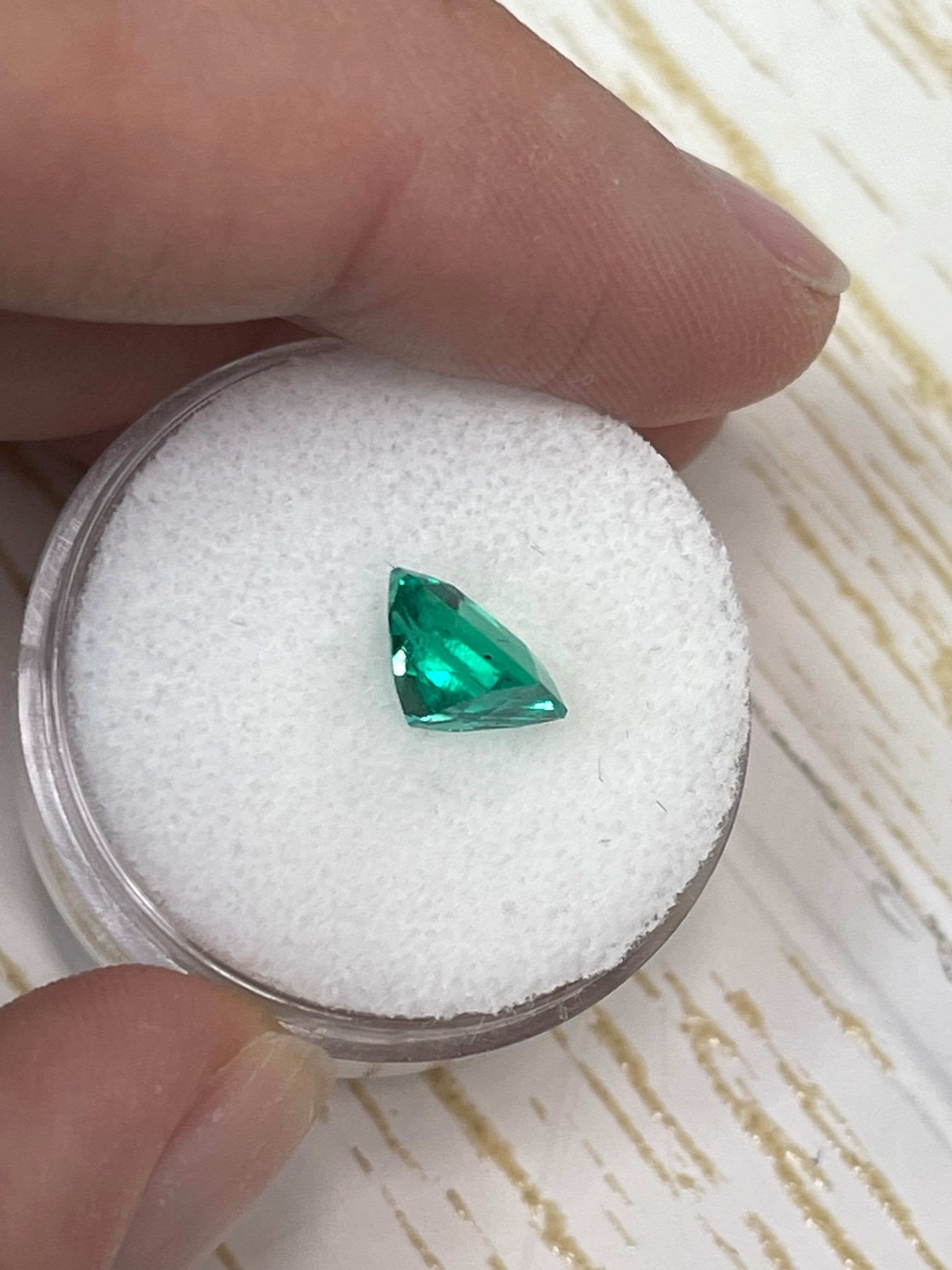1.66 Carat RARE Certified Butterfly Effect/Drop of Oil Muzo Green Natural Loose Colombian Emerald Gemstone - Perfect for Engagement Rings, Fine Jewelry & Collector's Pieces