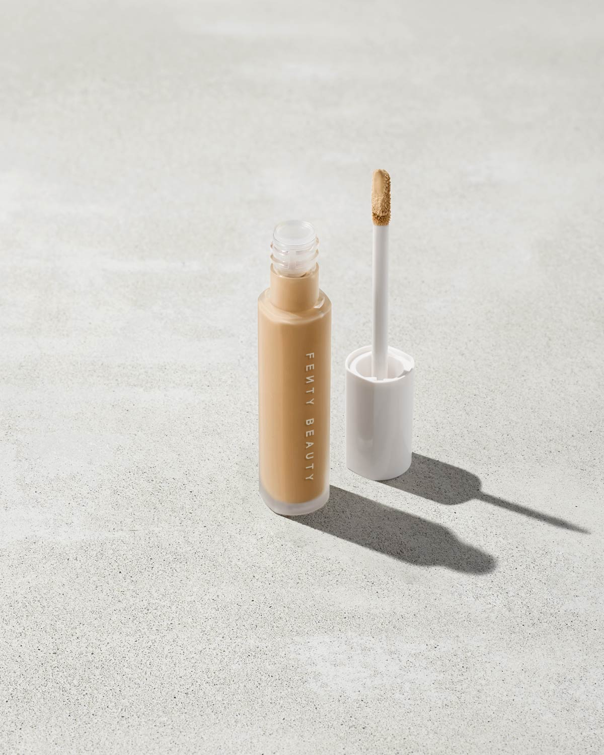 Pro Filt'r Instant Retouch Concealer #255 - Full Coverage Liquid Makeup for Dark Circles & Blemishes - Perfect for Everyday Wear & Photo Shoots