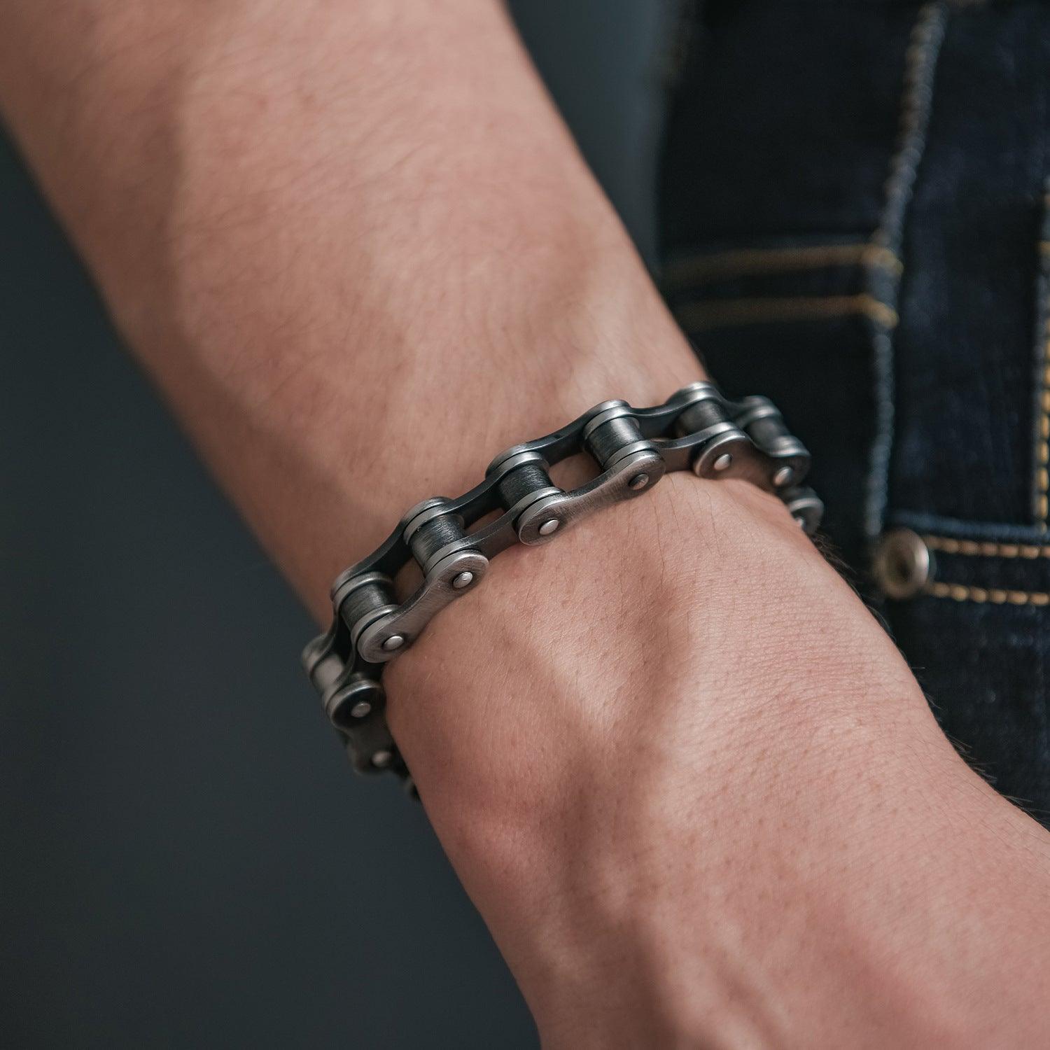 Vintage Titanium Steel Chain Bracelet for Men - Punk Style Bicycle Motif - Perfect for Bikers, Rockers & Street Fashion Enthusiasts