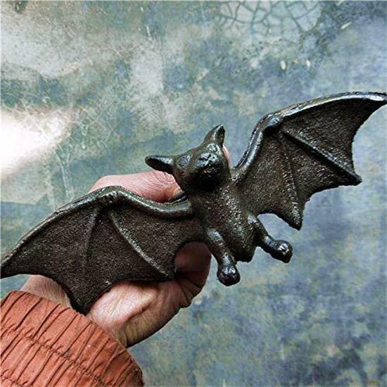 Halloween Bat Cast Iron Wall Art - Gothic Outdoor Decor for Patio, Garden & Halloween Party Decorations | Spooky Home & Yard Decoration