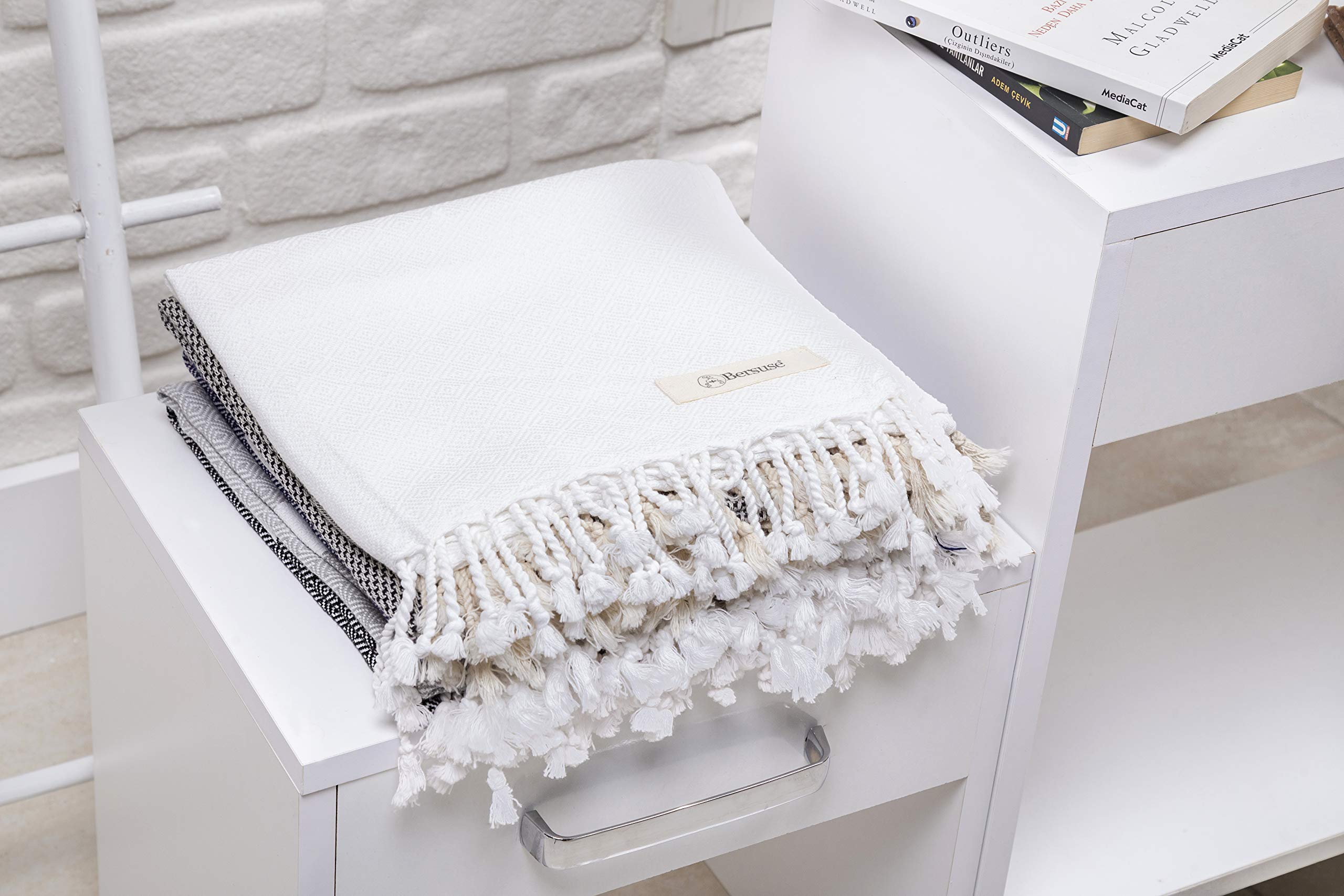 Bersuse 100% Cotton Turkish Bath Towels - Ultra Absorbent & Quick-Drying Hand Towels for Bathroom, Kitchen & Spa - Soft Face, Hair & Hand Towels Set of 6 (23x43 Inches, White) - Perfect for Home, Hotel & Gym Use