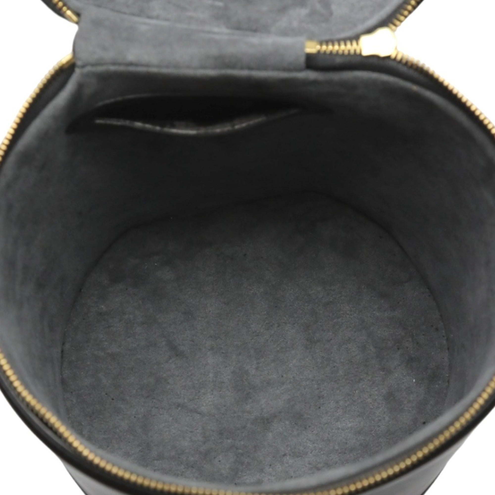 Stylish Black Leather Herringbone Crossbody Bag for Women - Fashionable Handbag for Work, Travel & Everyday Use
