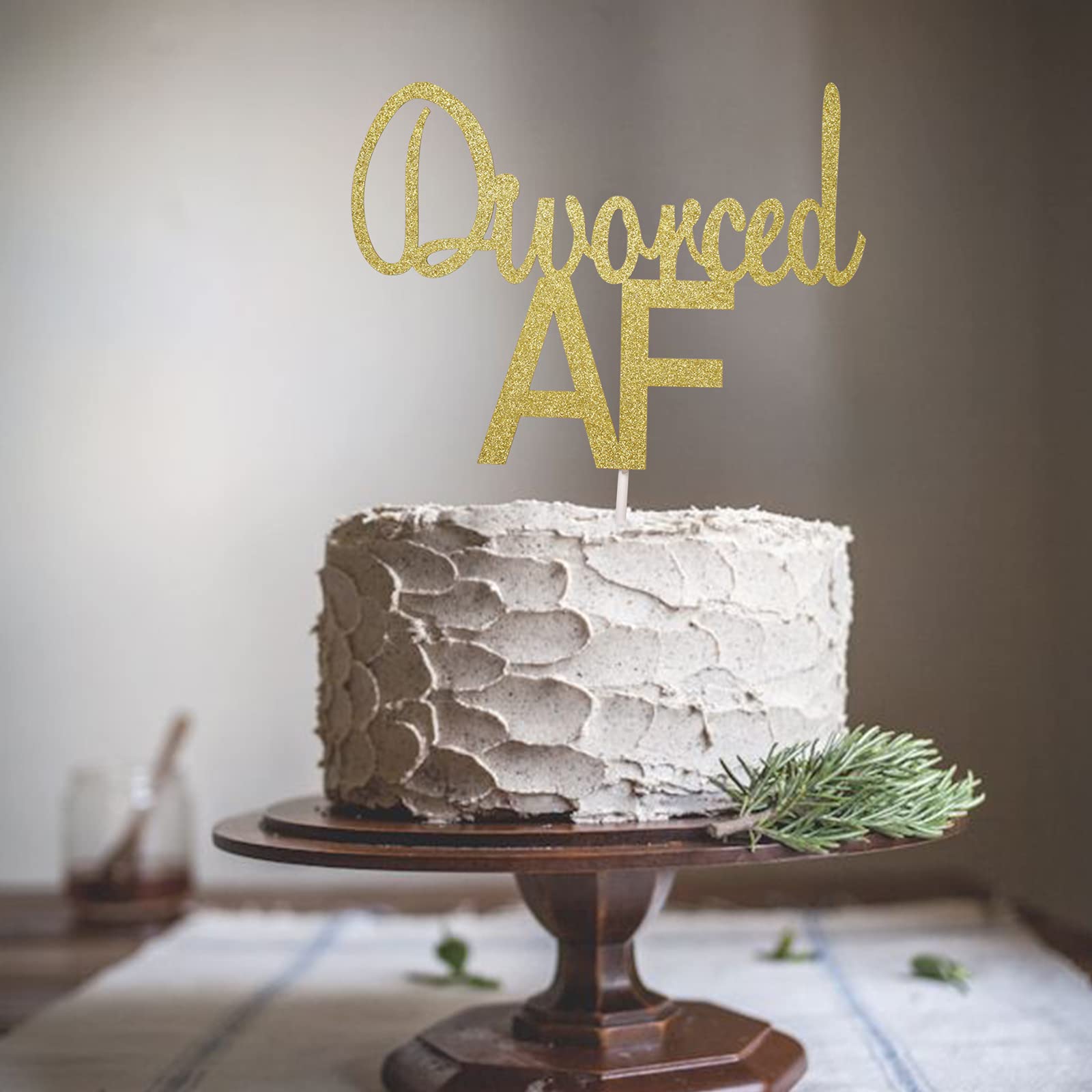 Divorced AF Cake Topper - Gold Glitter Divorce Party Decorations for Newly Single Celebrations | Freedom Party Supplies for Bachelorette Parties, Breakup Parties & Fresh Start Celebrations