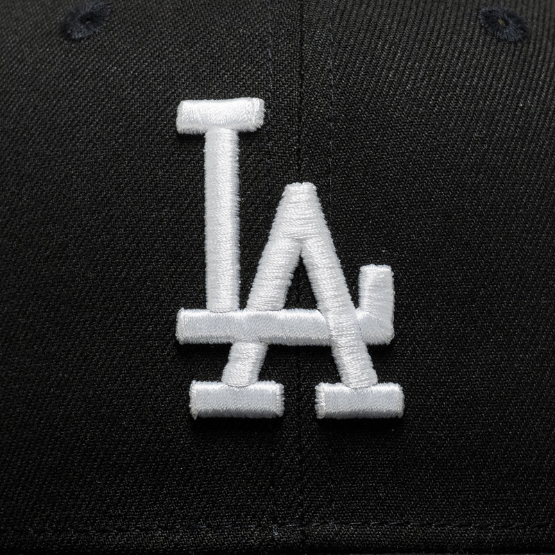 New Era x Politics Los Angeles Dodgers 59FIFTY Fitted Cap - Black Baseball Hat for Men, Official MLB Snapback - Perfect for Games, Streetwear & Sports Fan Collections