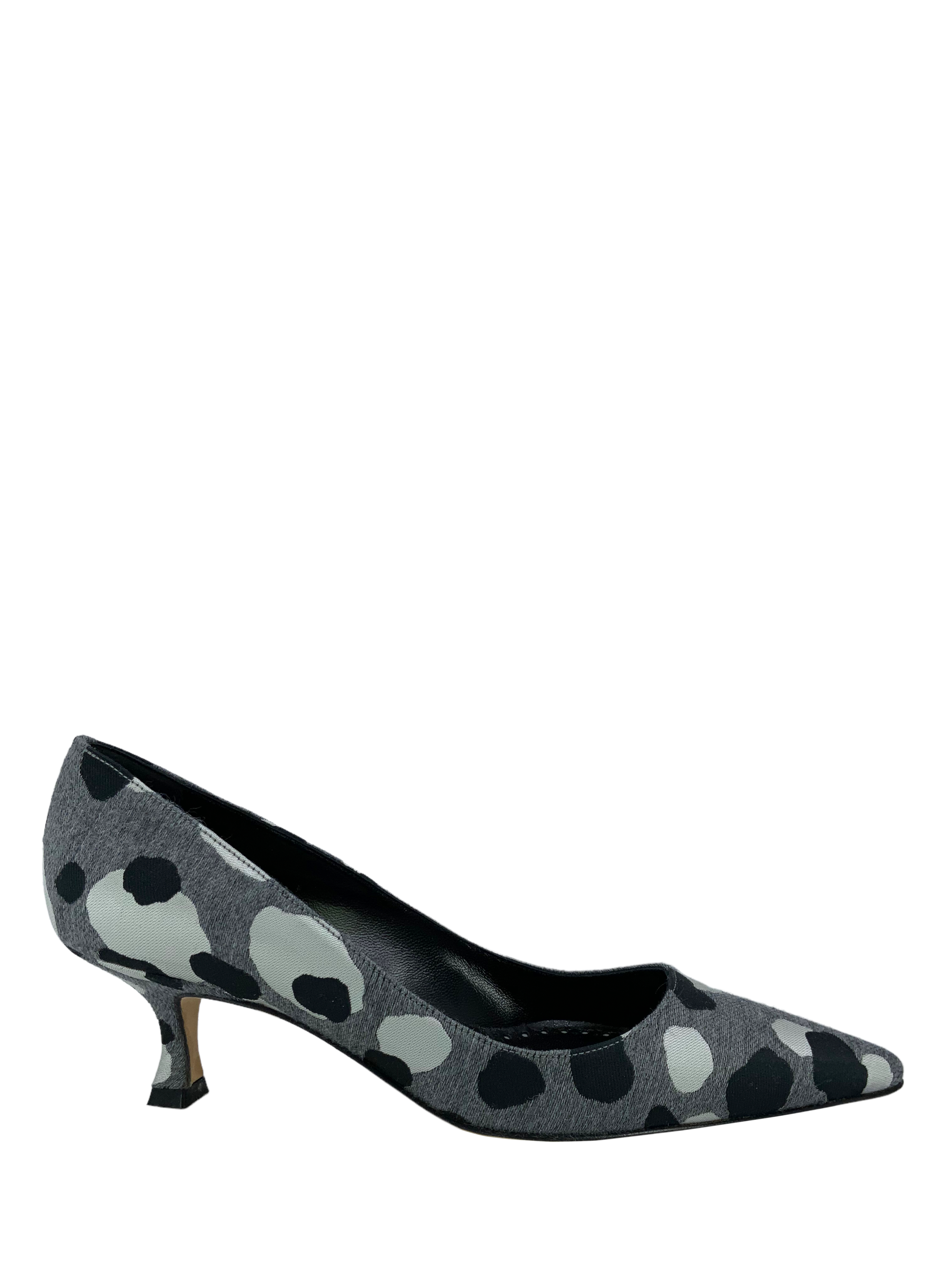 Manolo Blahnik Polka Dot Fabric Pumps Women's Size 7.5 US | Elegant Round Toe Heels for Party, Wedding & Special Occasions