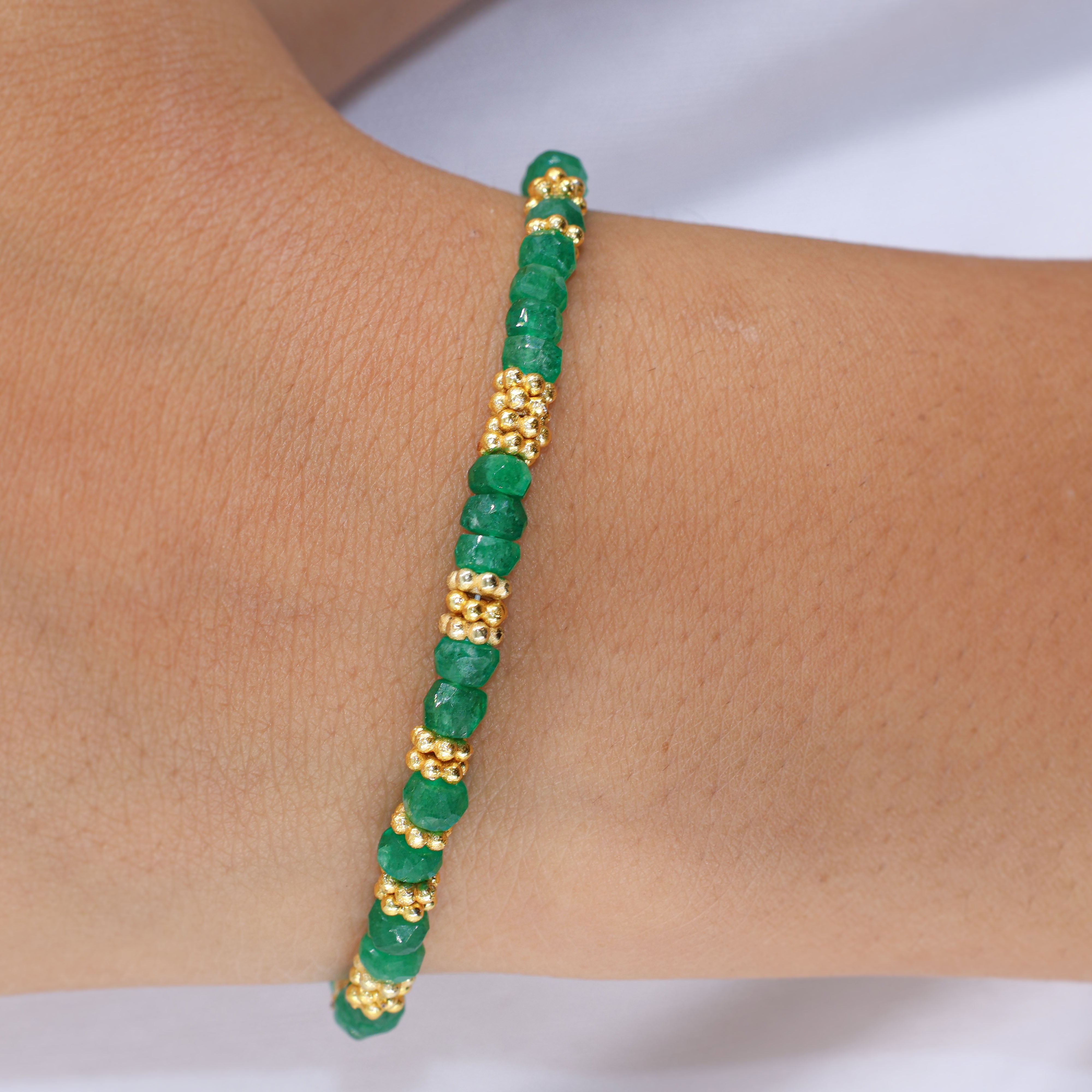 Natural Emerald Gemstone Beaded Bracelet for Women - Elegant Handmade Jewelry for Daily Wear, Gifts & Special Occasions