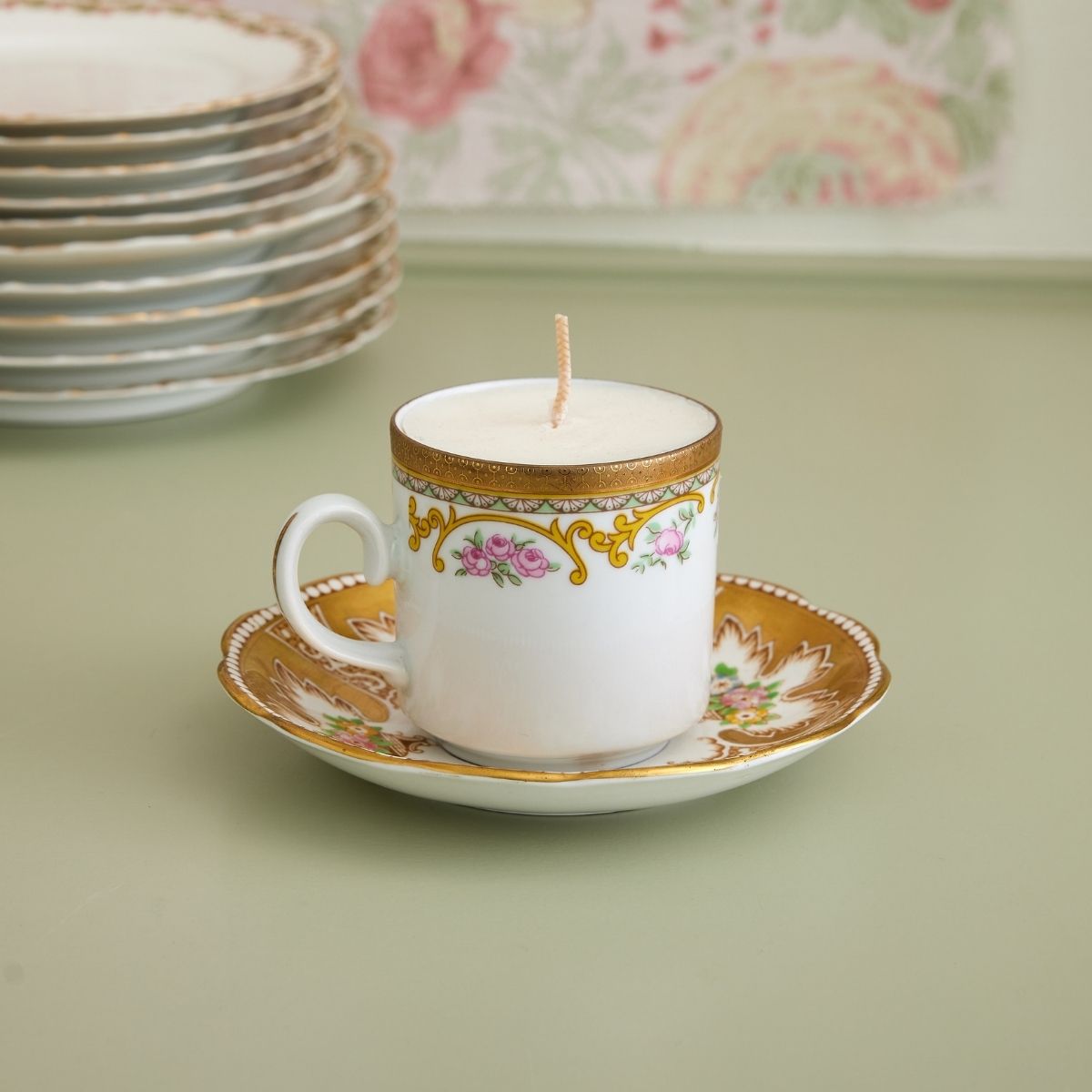 Premium Cappuccino Cup Candle with Ceramic Saucer - Aromatic Soy Wax Coffee Scented Candle for Home Decor, Gift & Relaxation - Perfect for Coffee Shops, Spa, Romantic Dinners & Cozy Nights