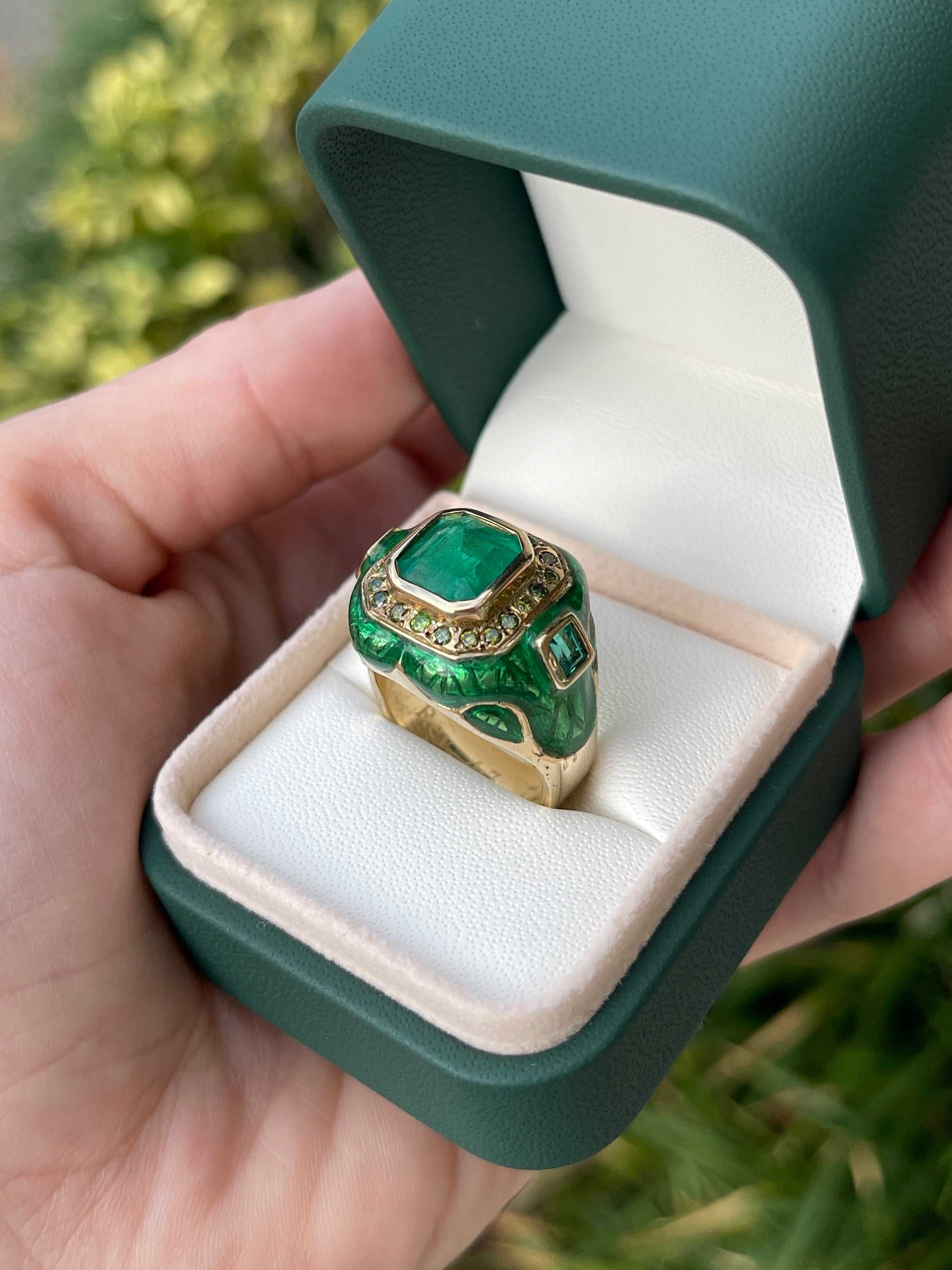 5.30 Carat Colombian Emerald & Diamond Men's Ring in 14K Gold with Enamel - Luxury Wedding Band, Anniversary Gift for Him, Perfect for Special Occasions