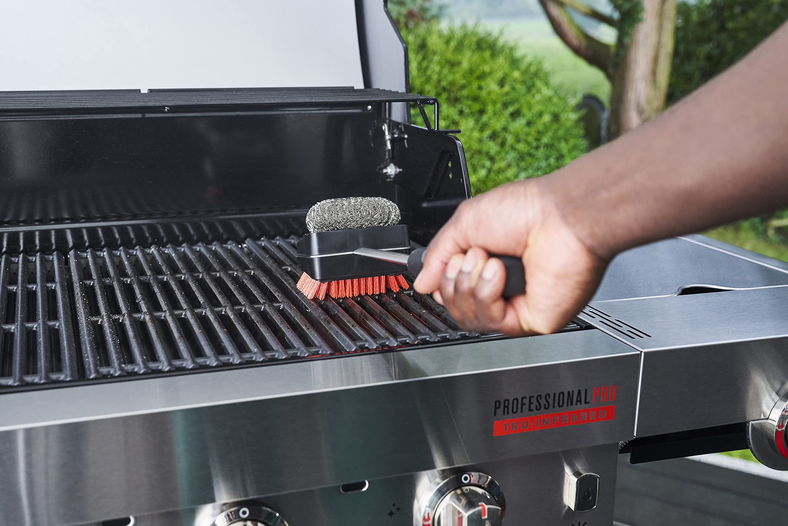 Char-Broil Premium Black Grill Brush - Heavy Duty Bristles for Hot & Cool Cleaning - Perfect for Gas, Charcoal, and Electric Grills - Outdoor BBQ & Backyard Cooking Essential