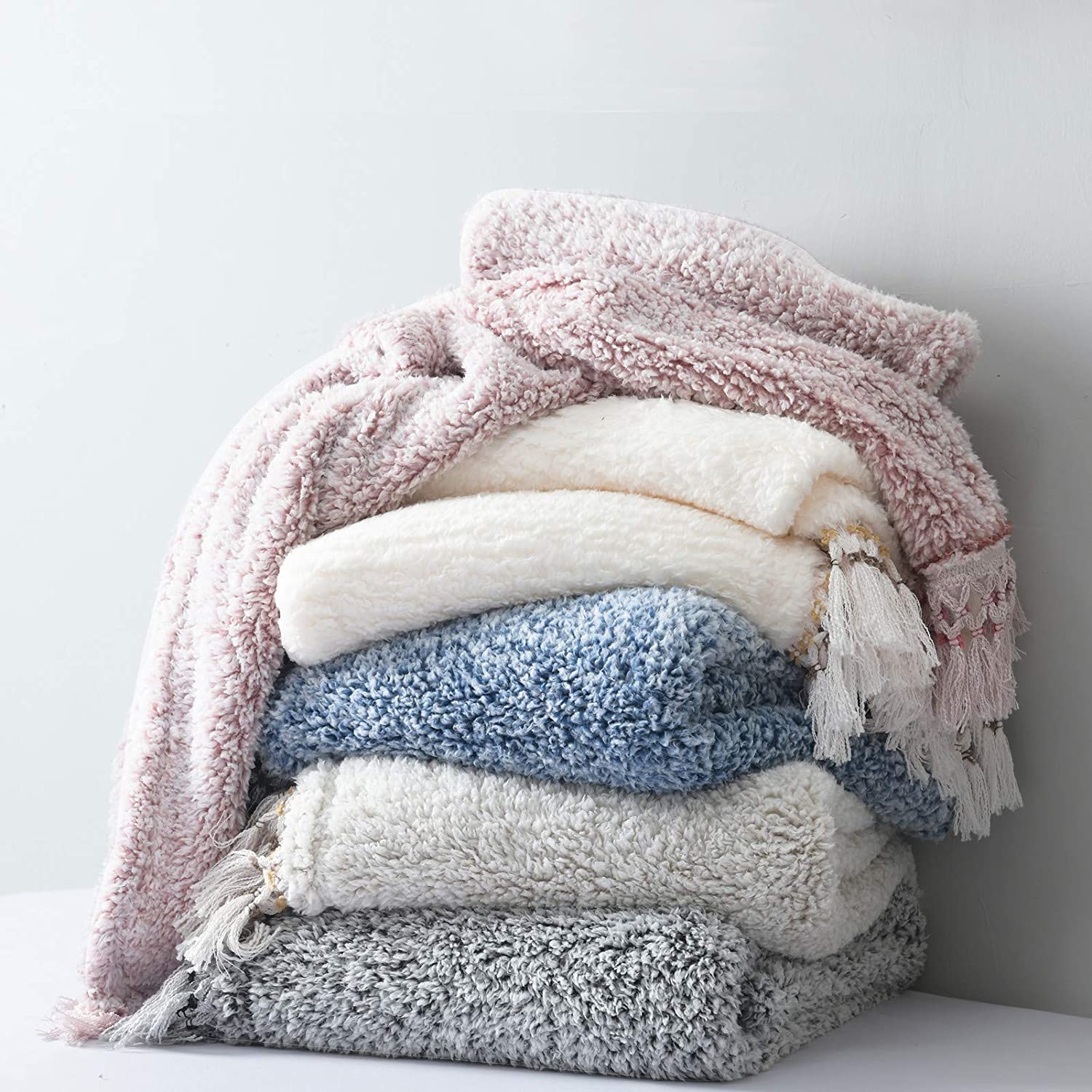 Ultra Soft Fleece Sherpa Blanket Queen Size 90x90 Inches - Lightweight Cozy Boho Bed Blanket with Decorative Tassels, Reversible Pattern in Antique White - Perfect for Bedroom, Living Room, Sofa & Winter Camping