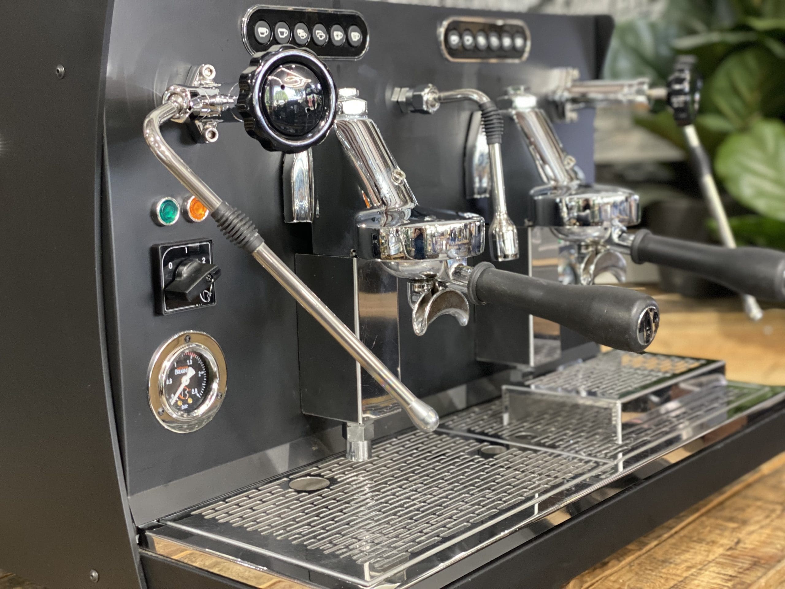 Brugnetti Giulia Manufactum 2 Group Commercial Espresso Machine - Professional Black Coffee Maker for Cafes, Restaurants & Offices