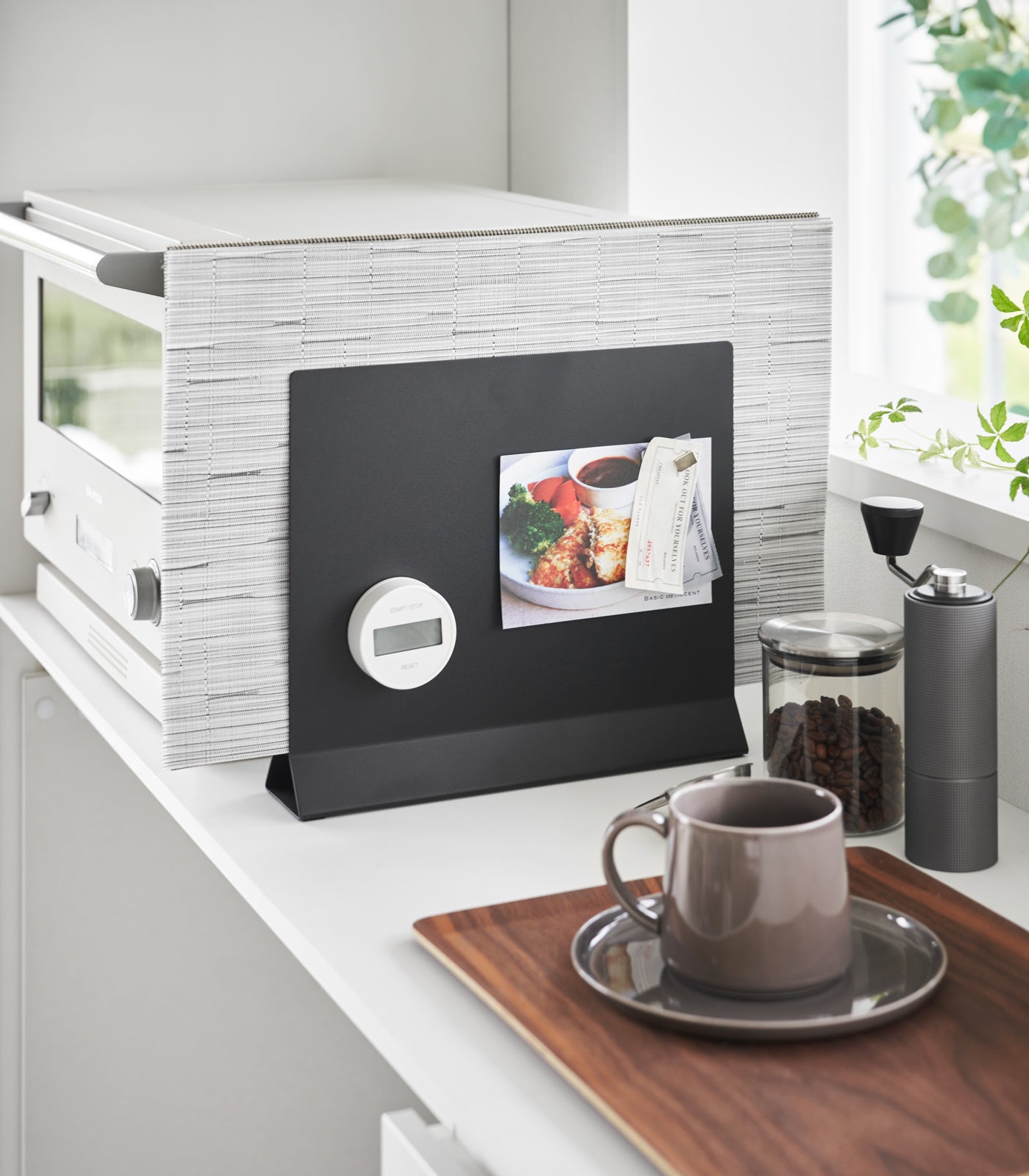 Premium Stainless Steel Placemat Stand - Durable & Stylish Table Setting for Dining, Kitchen, and Home Decor